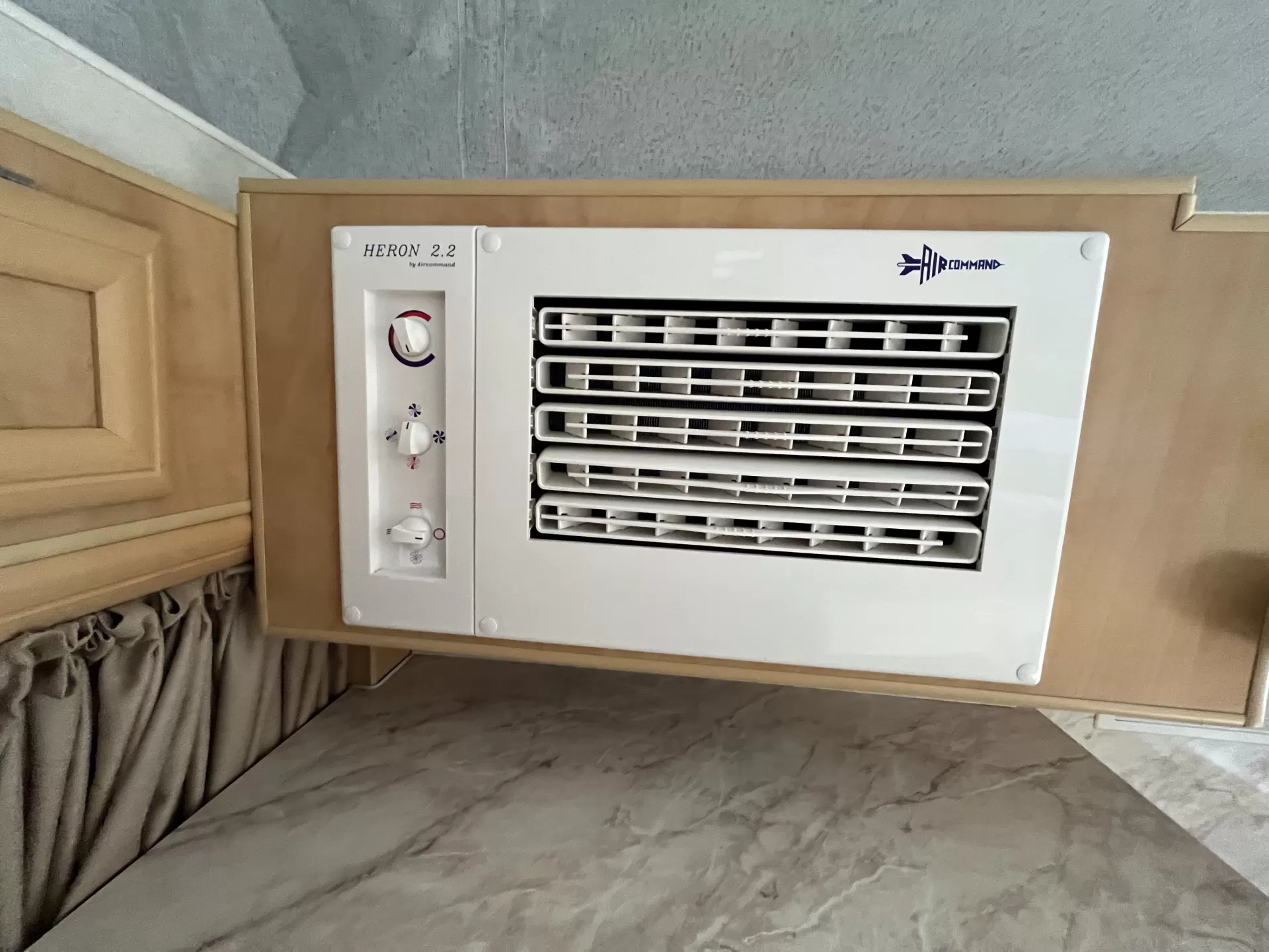 Paramount Duet Family Van