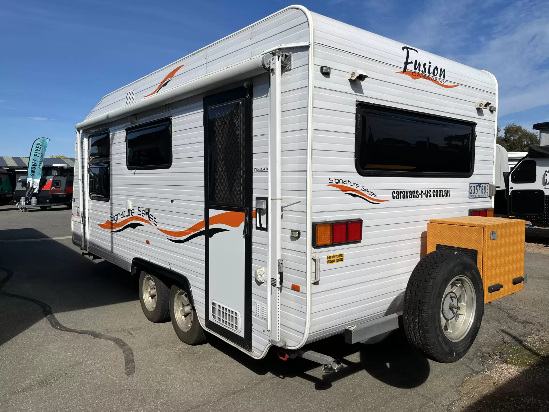 2008 Fusion Signature 18ft Couples Van