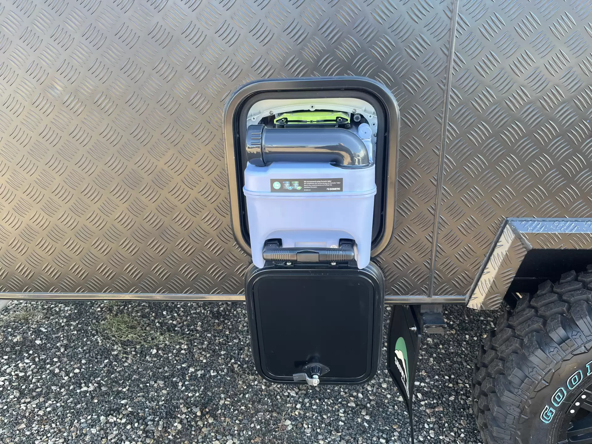 SRT-18F With double bed with 2 bunks