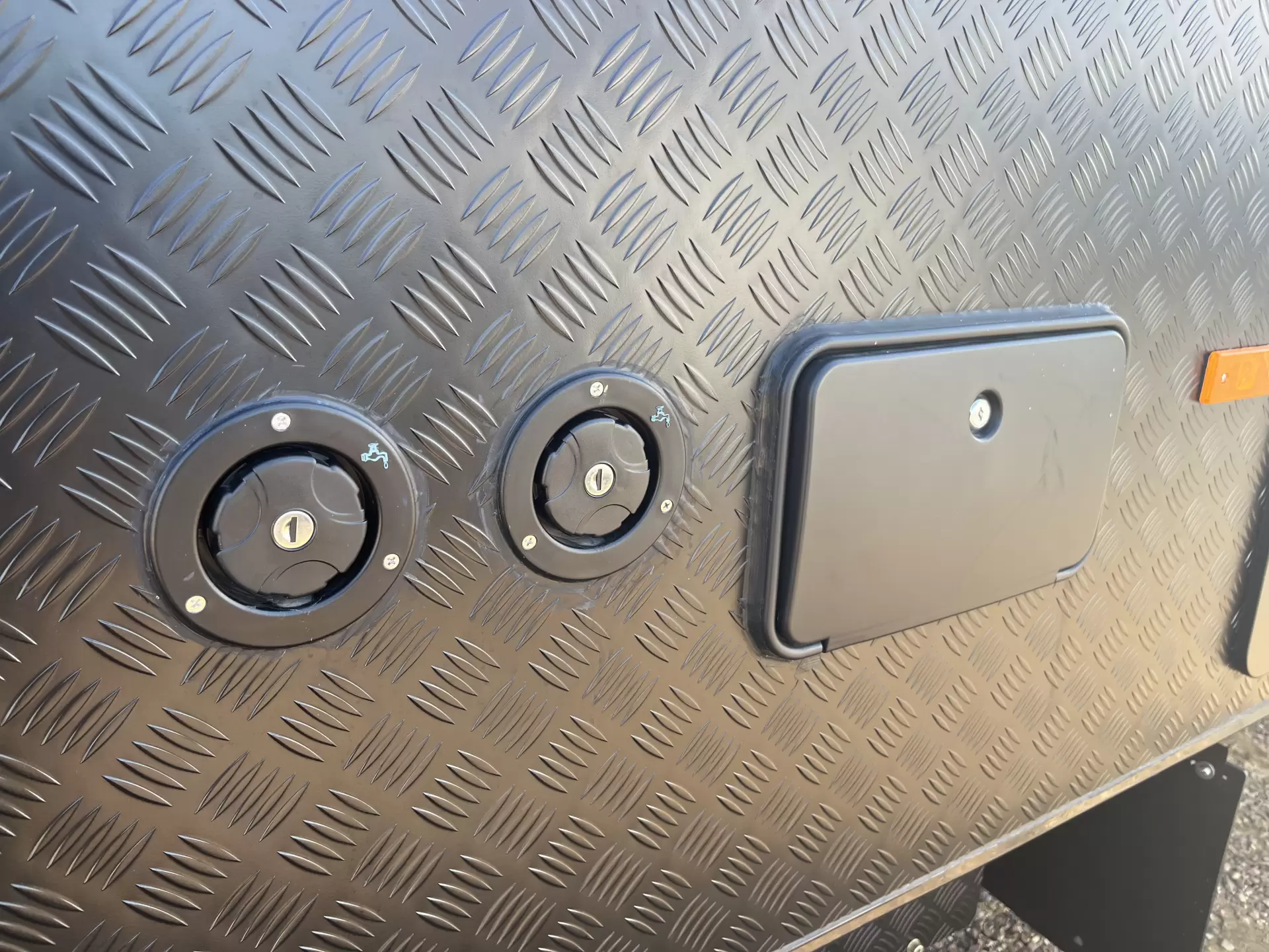 SRT-18F With double bed with 2 bunks