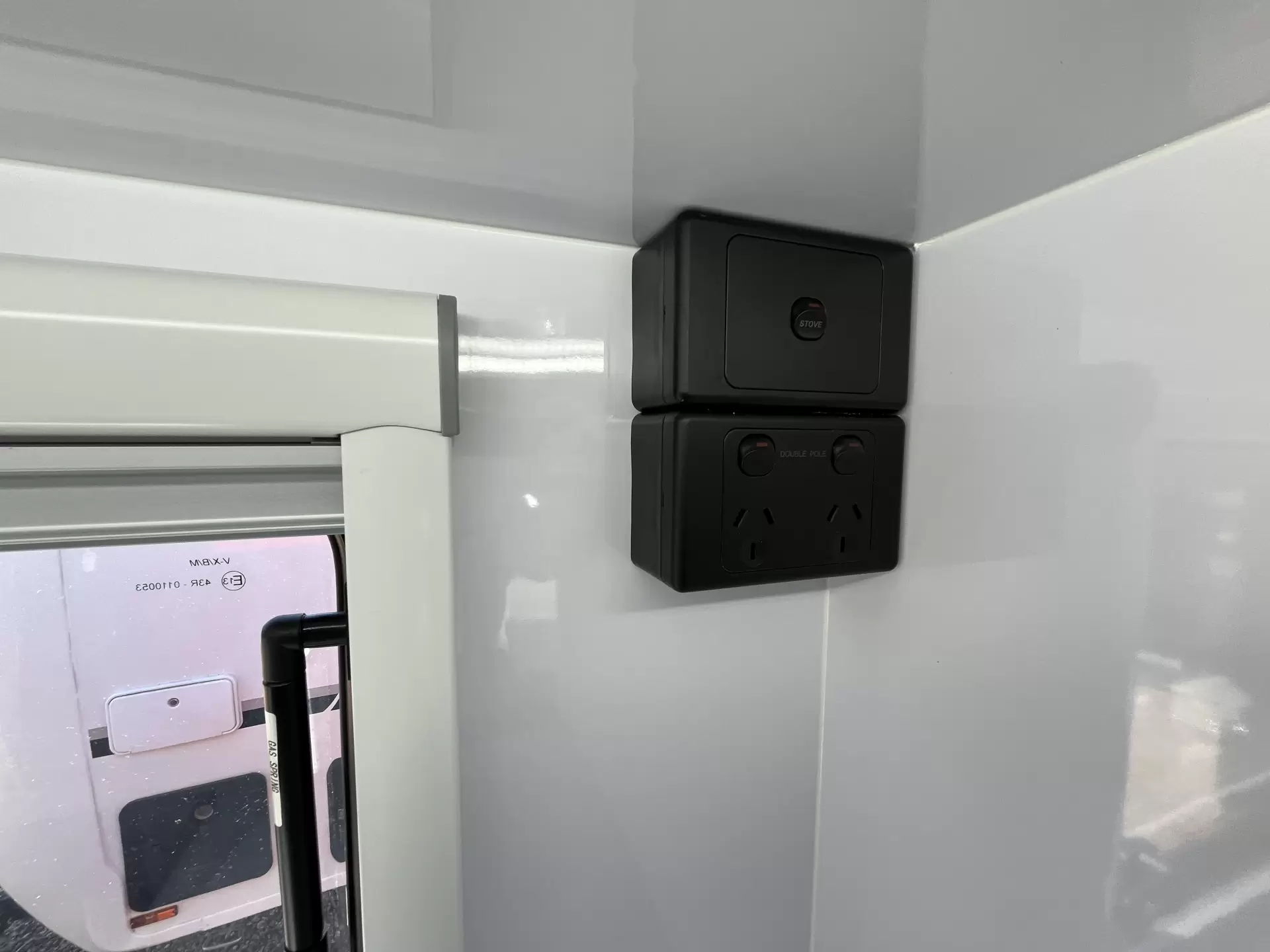 SRT-18F With double bed with 2 bunks