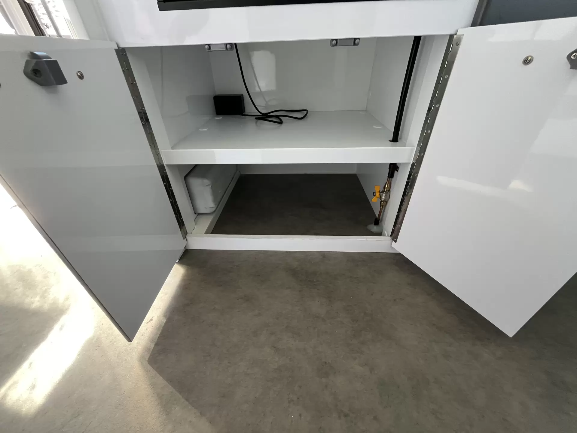 SRT-18F With double bed with 2 bunks