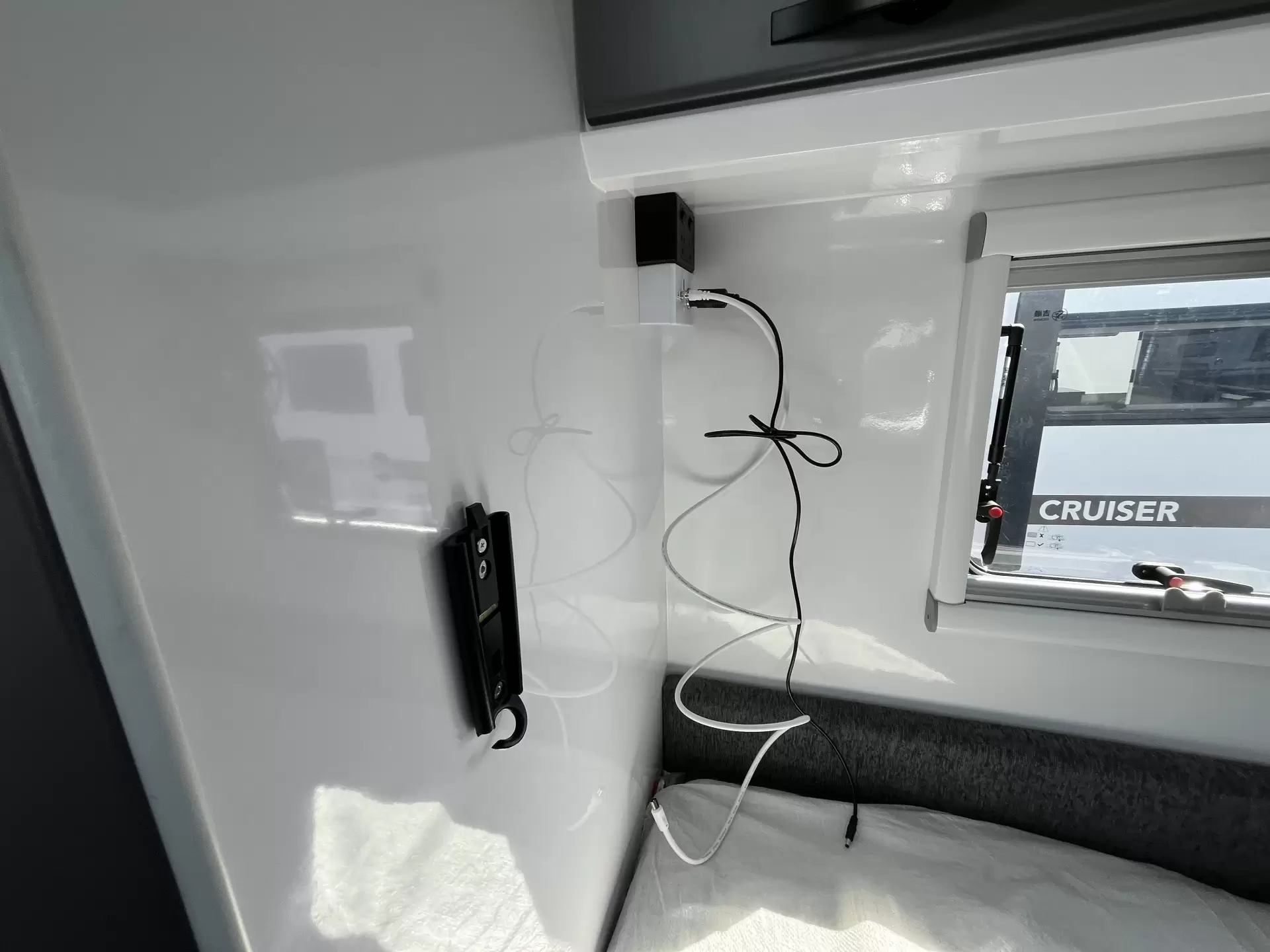 SRT-18F With double bed with 2 bunks