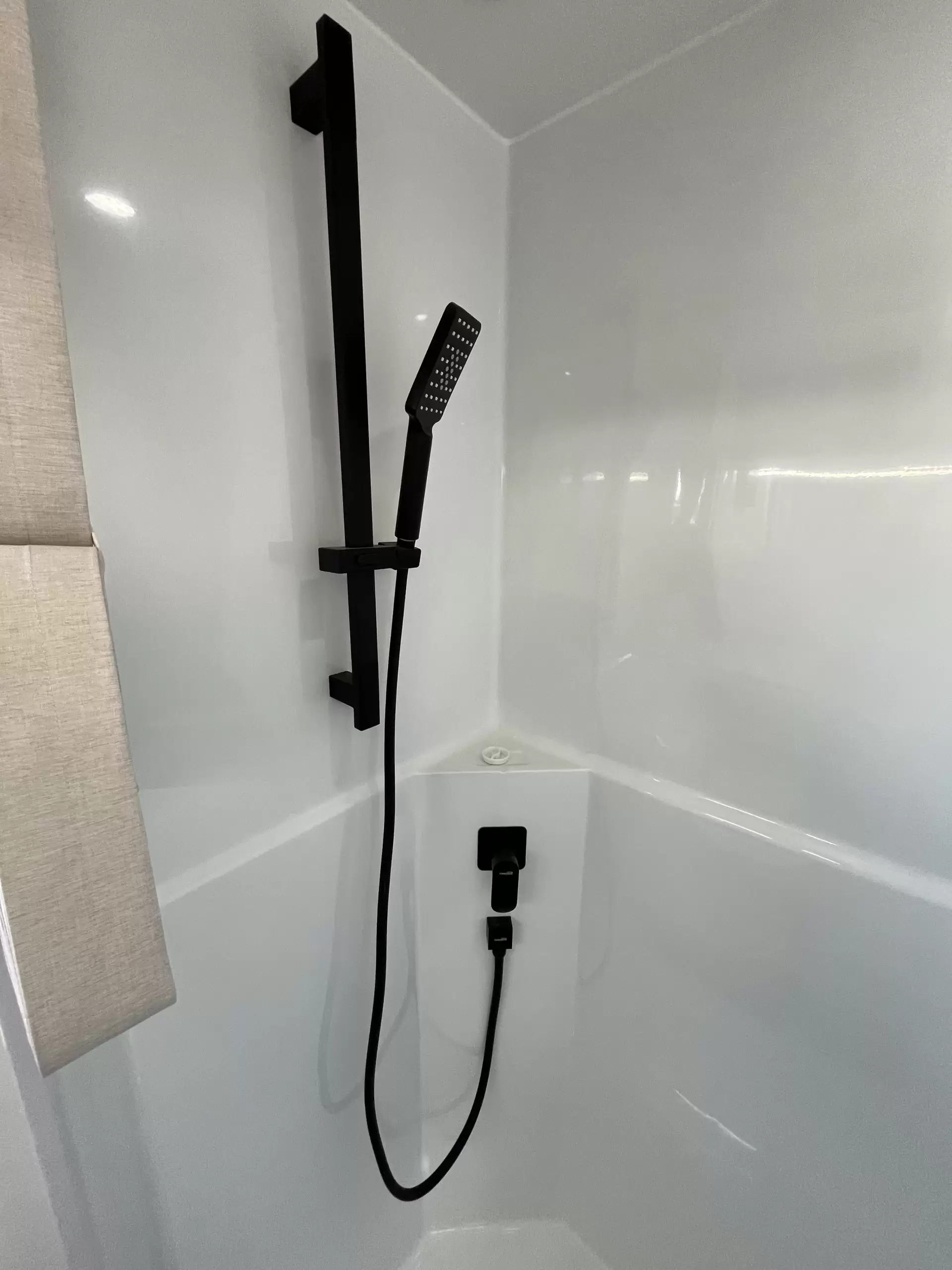 SRT-18F With double bed with 2 bunks