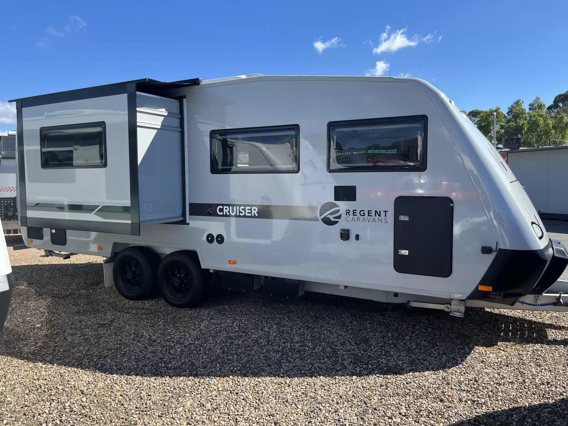 2022 Regent RV Cruiser