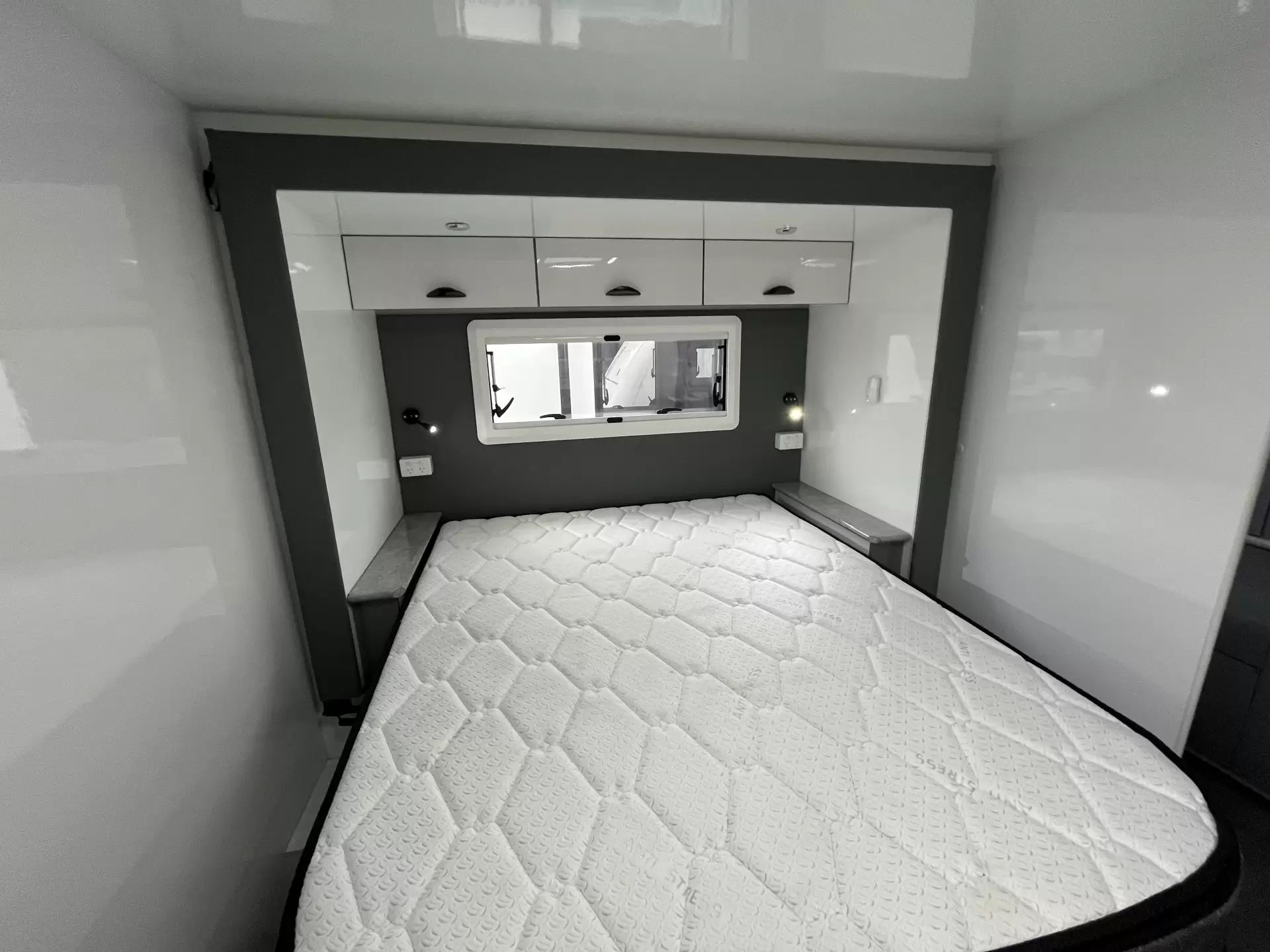 2022 Regent RV Cruiser