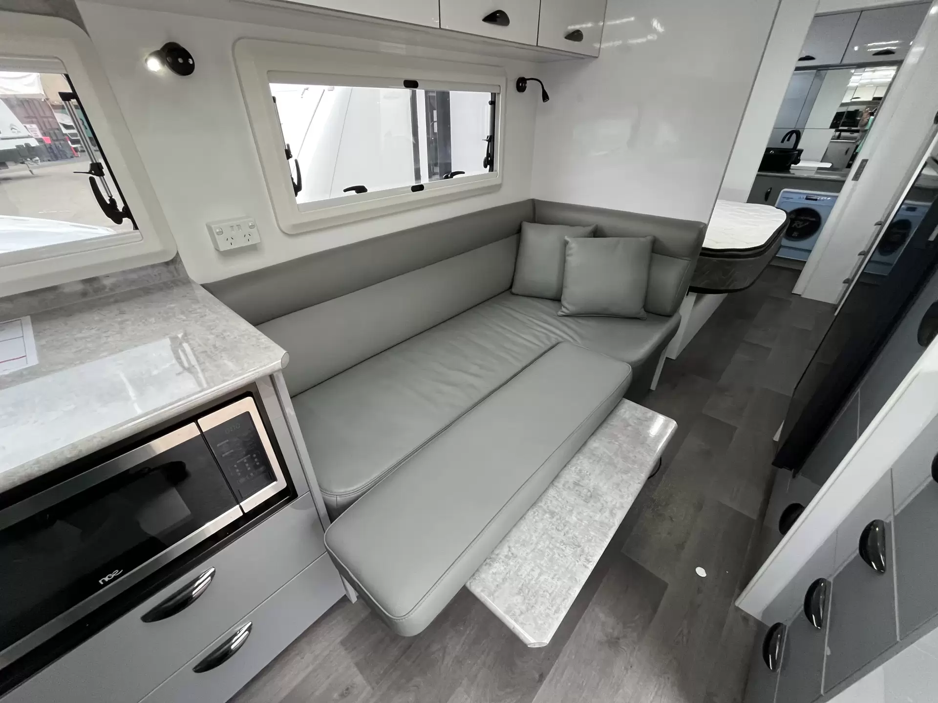 2022 Regent RV Cruiser
