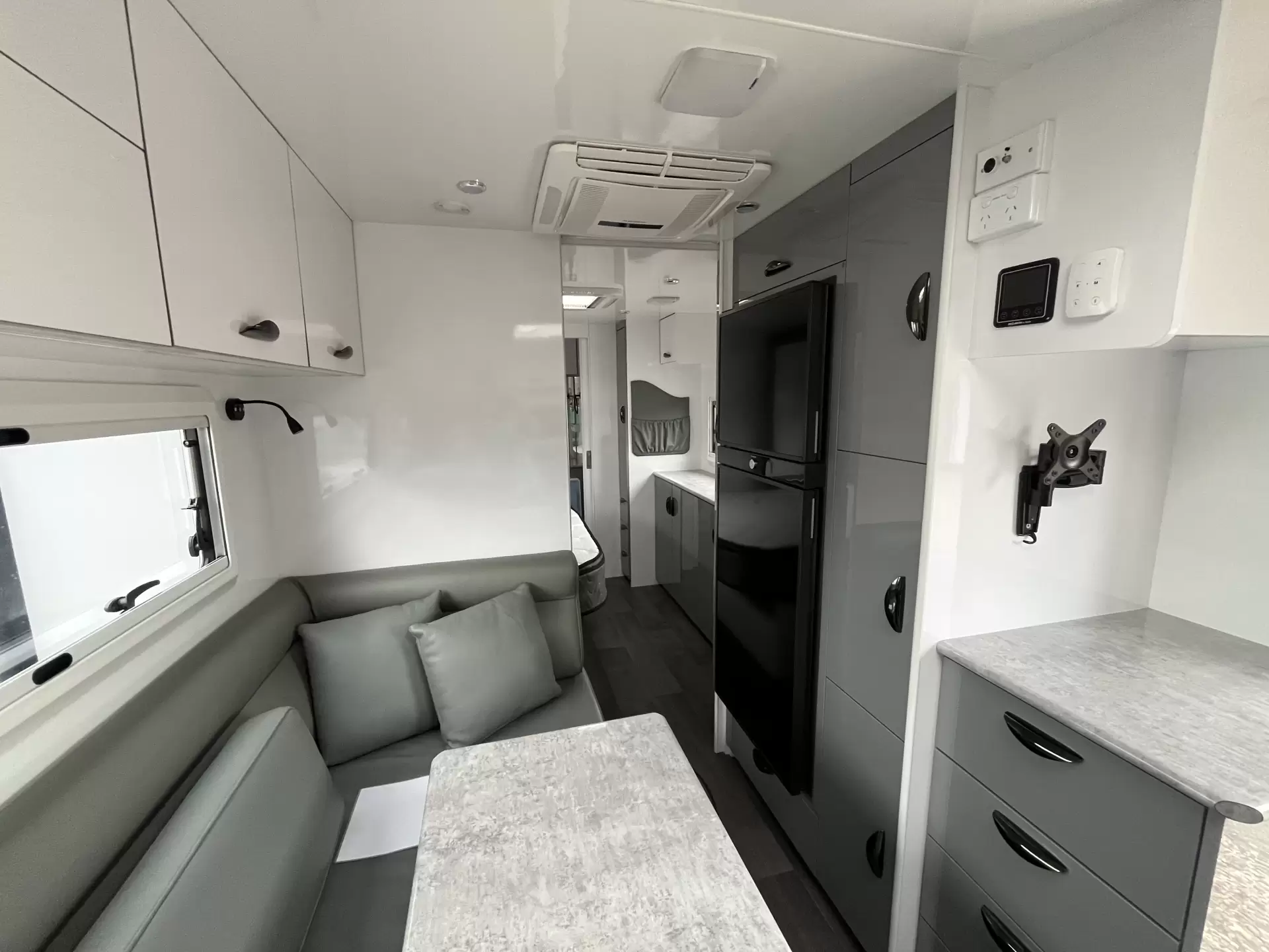 2022 Regent RV Cruiser