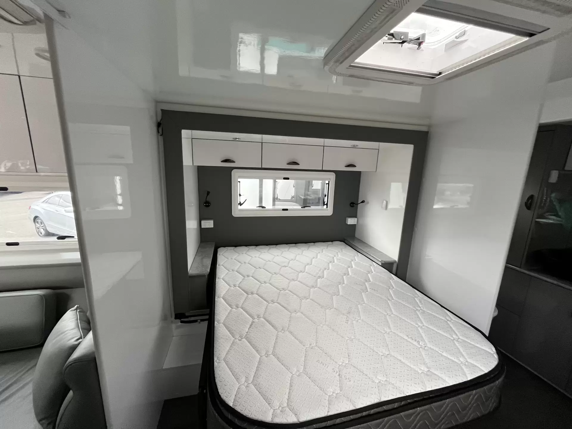 2022 Regent RV Cruiser