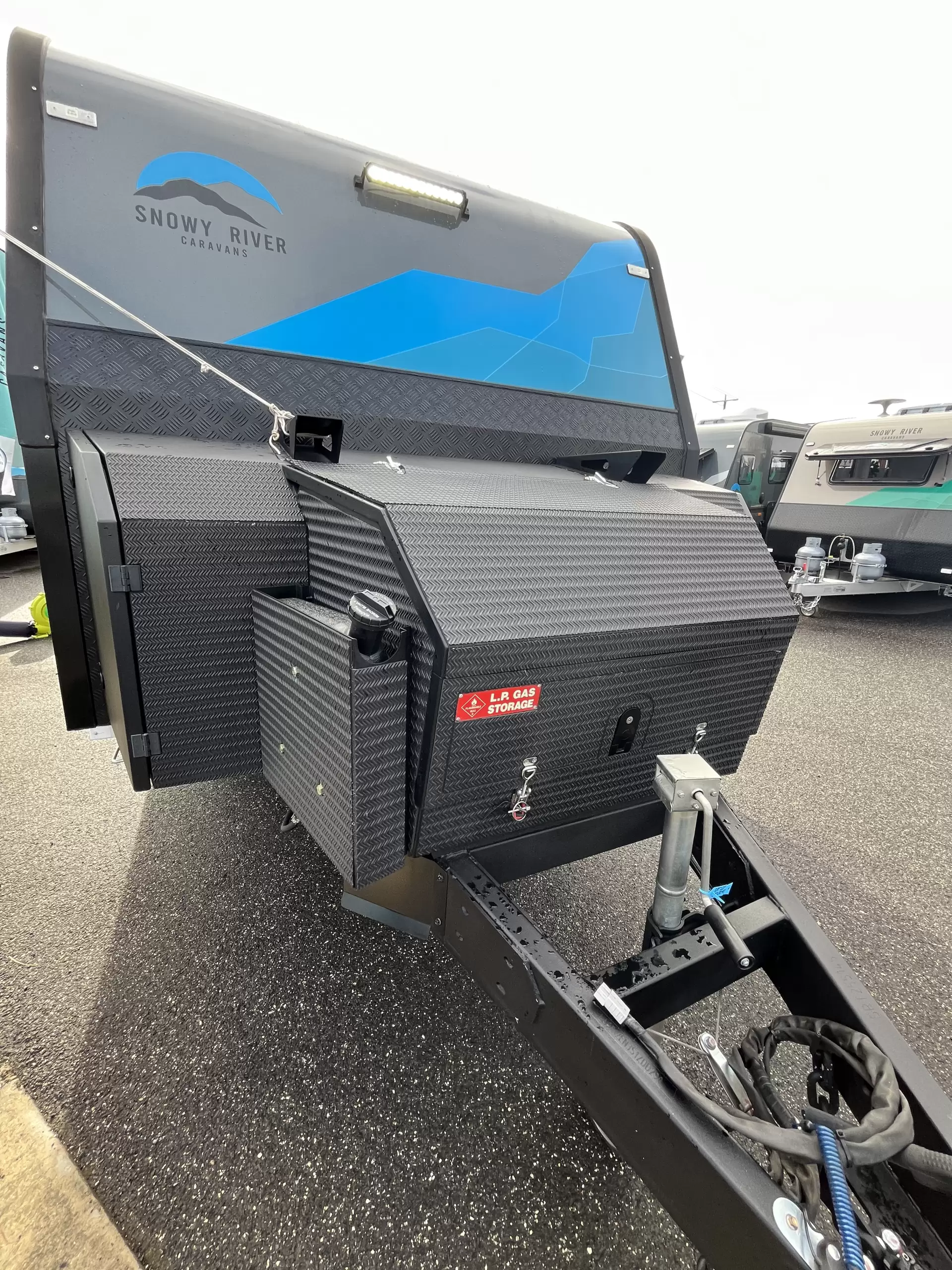 SRT-22F