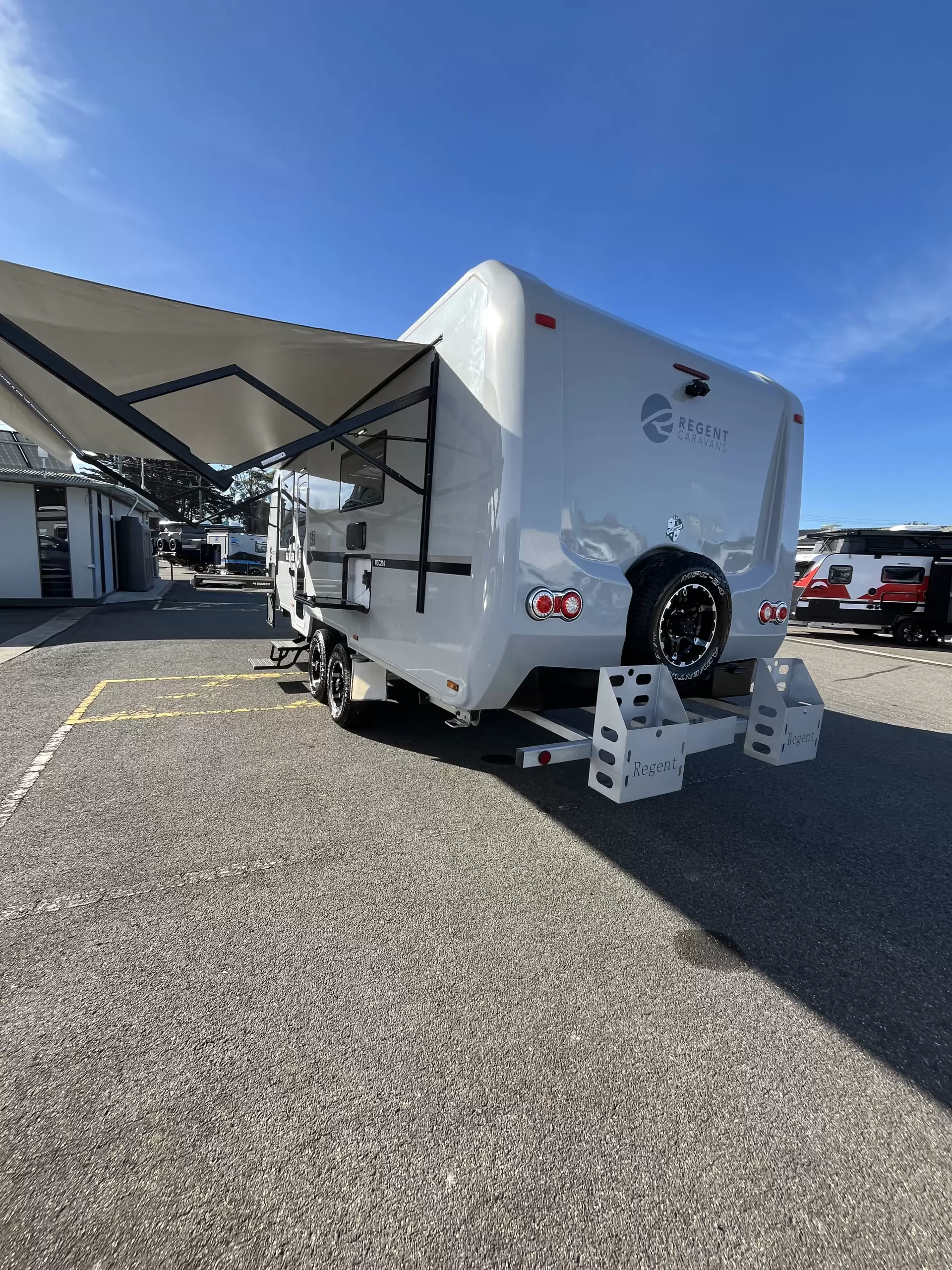 RCC216 - 21'6 Cruiser Slider