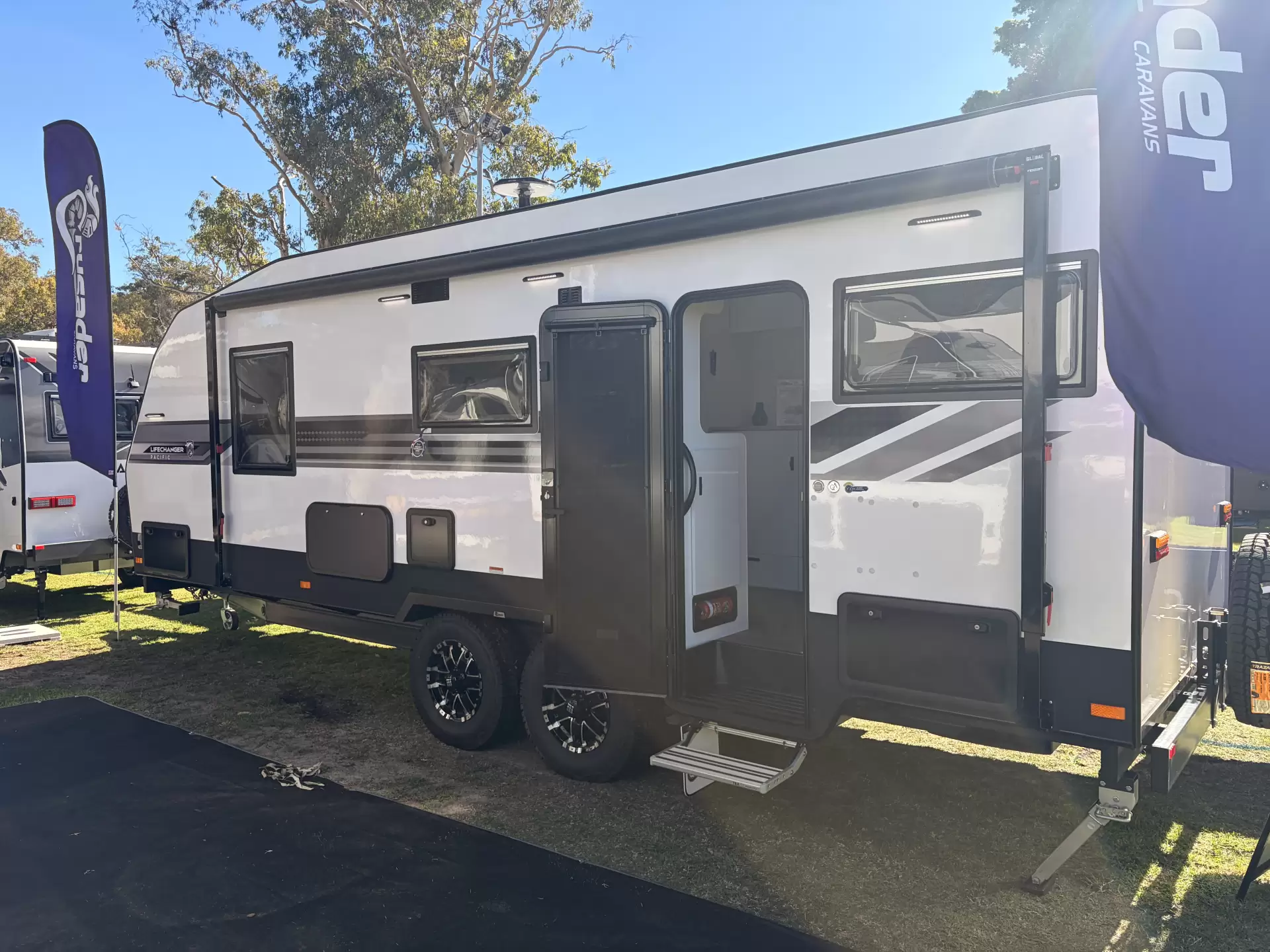 Exterior Slider Image