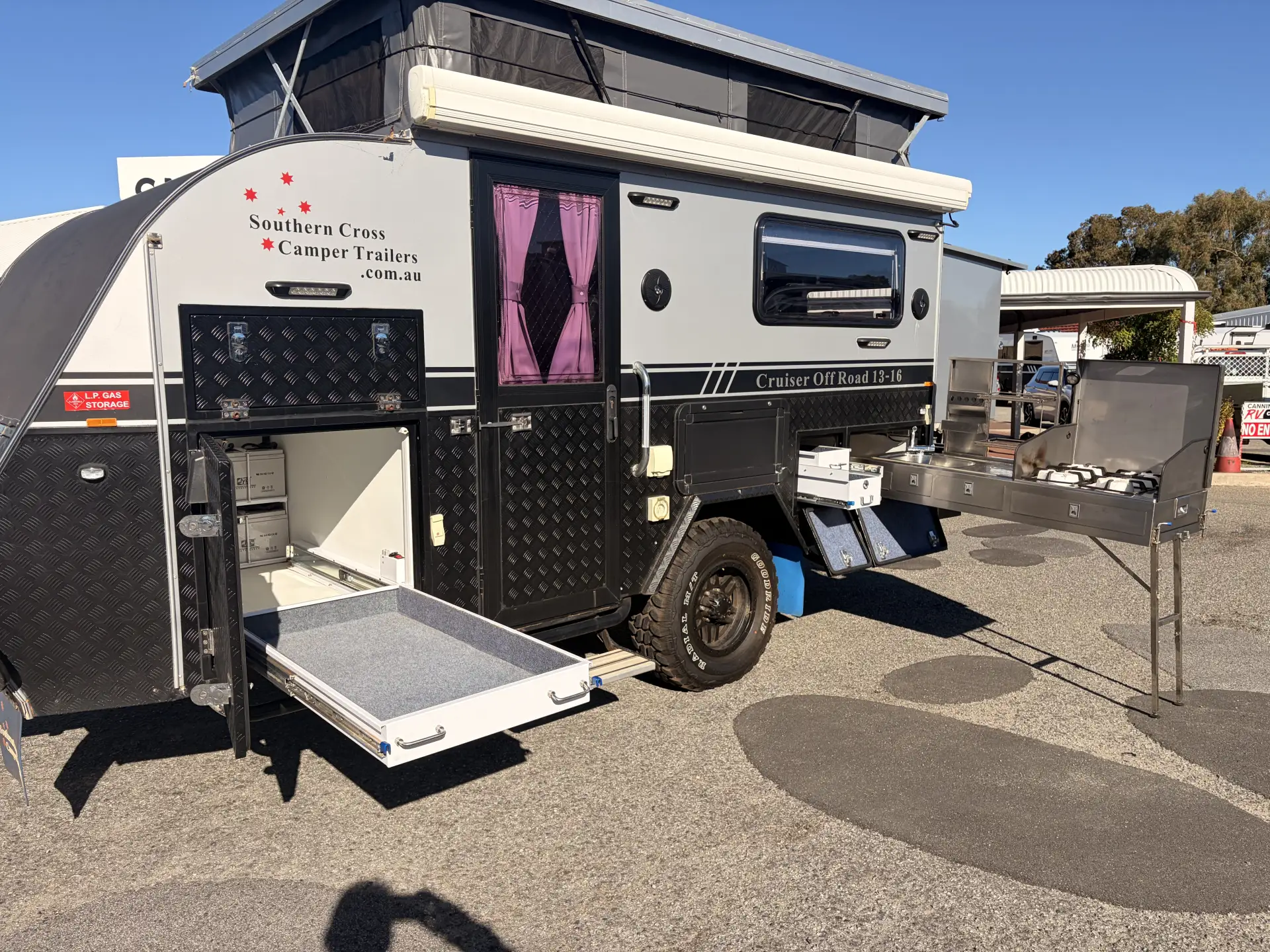 Exterior Slider Image