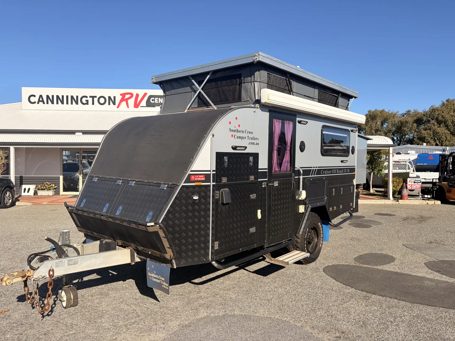 Exterior Slider Image