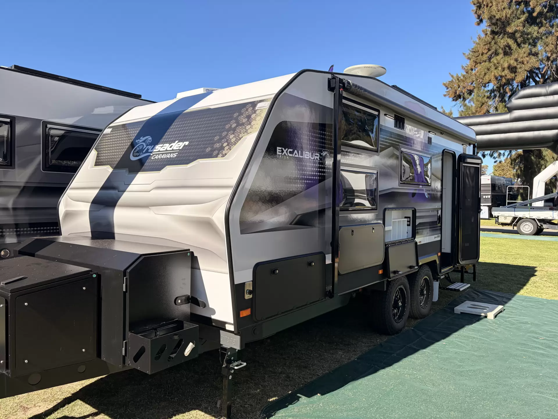 Exterior Slider Image