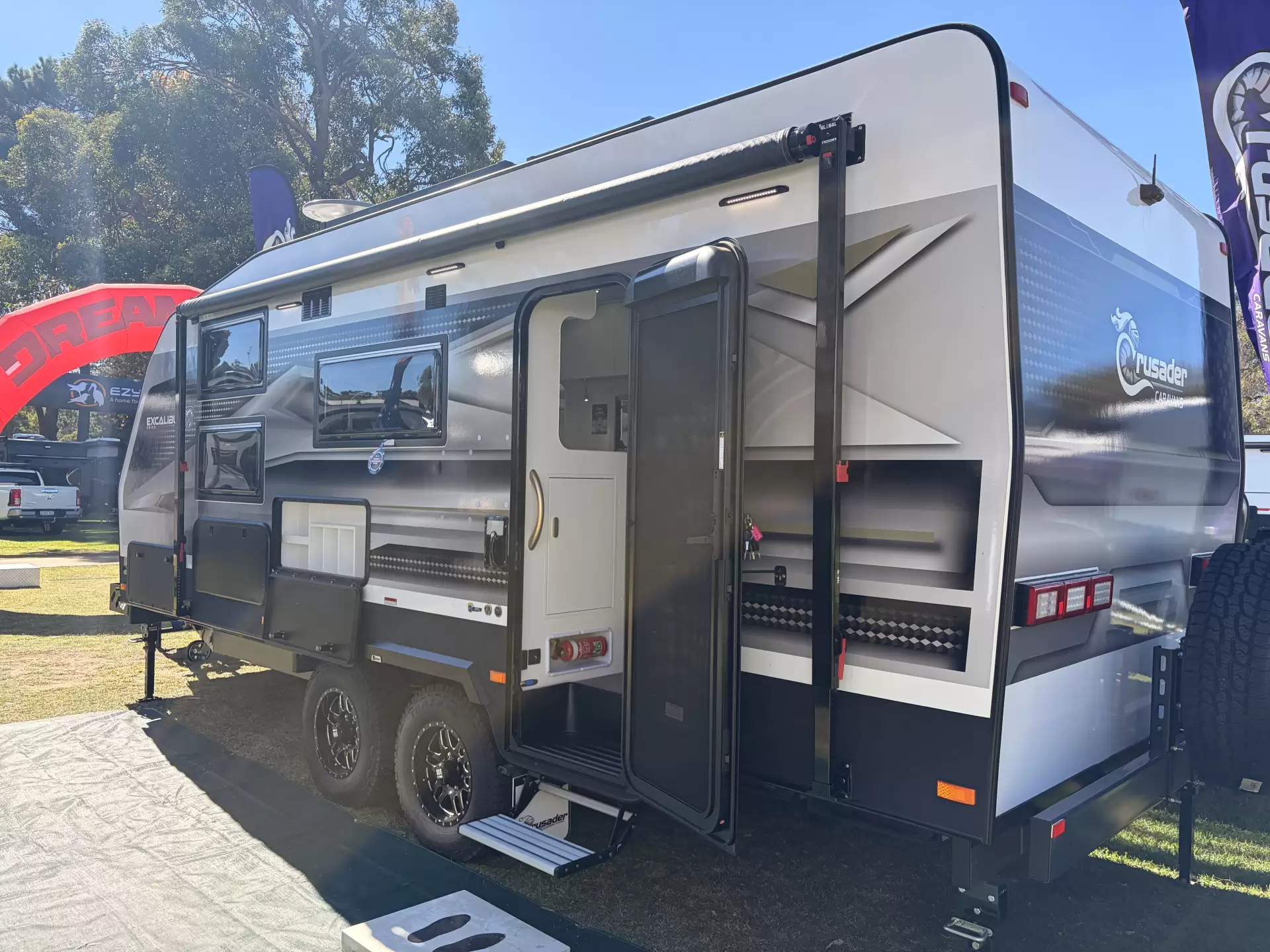Exterior Slider Image