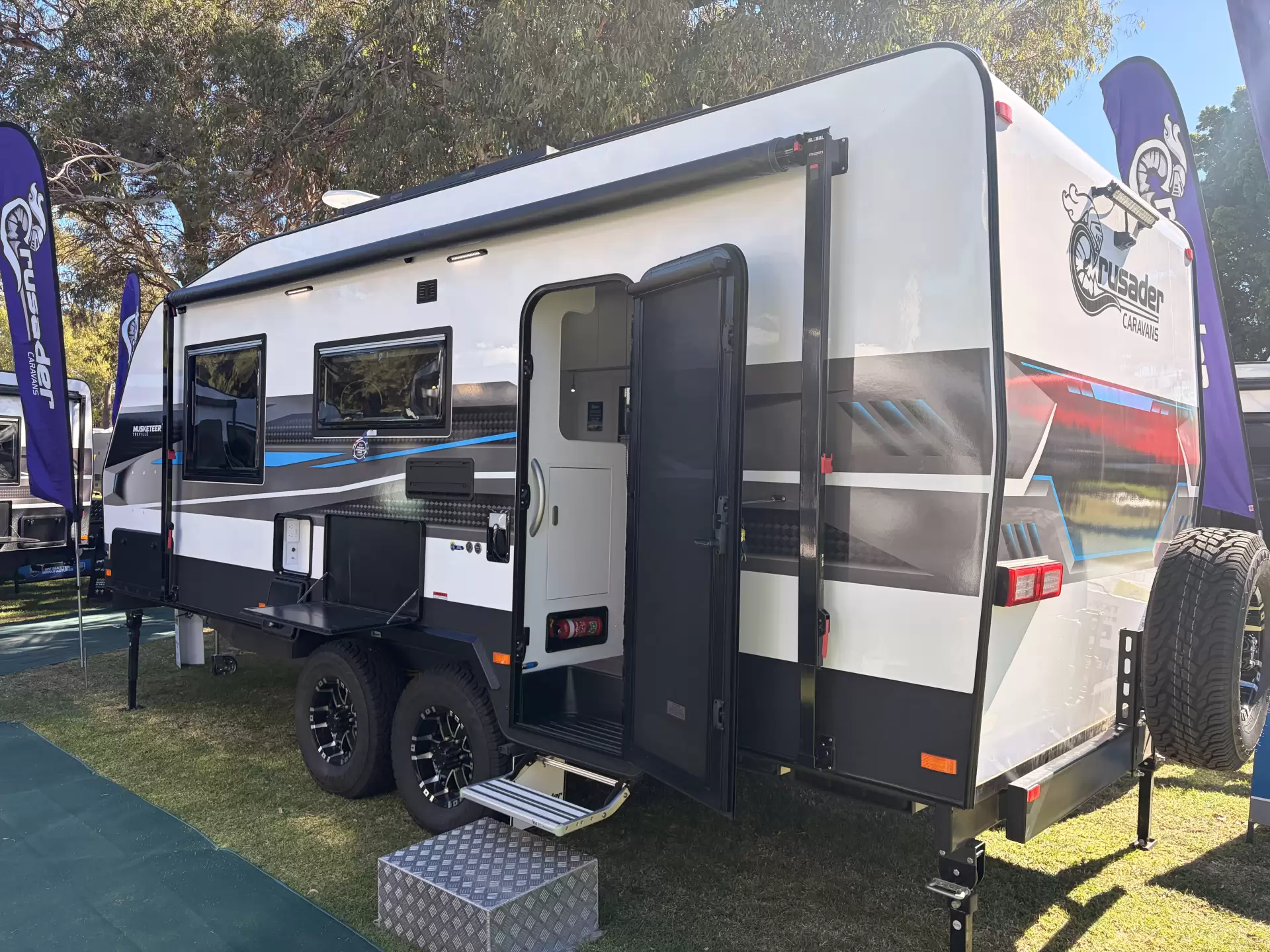 Exterior Slider Image