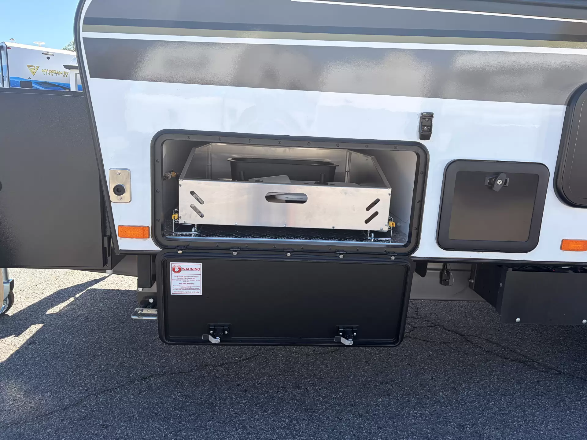 Exterior Slider Image