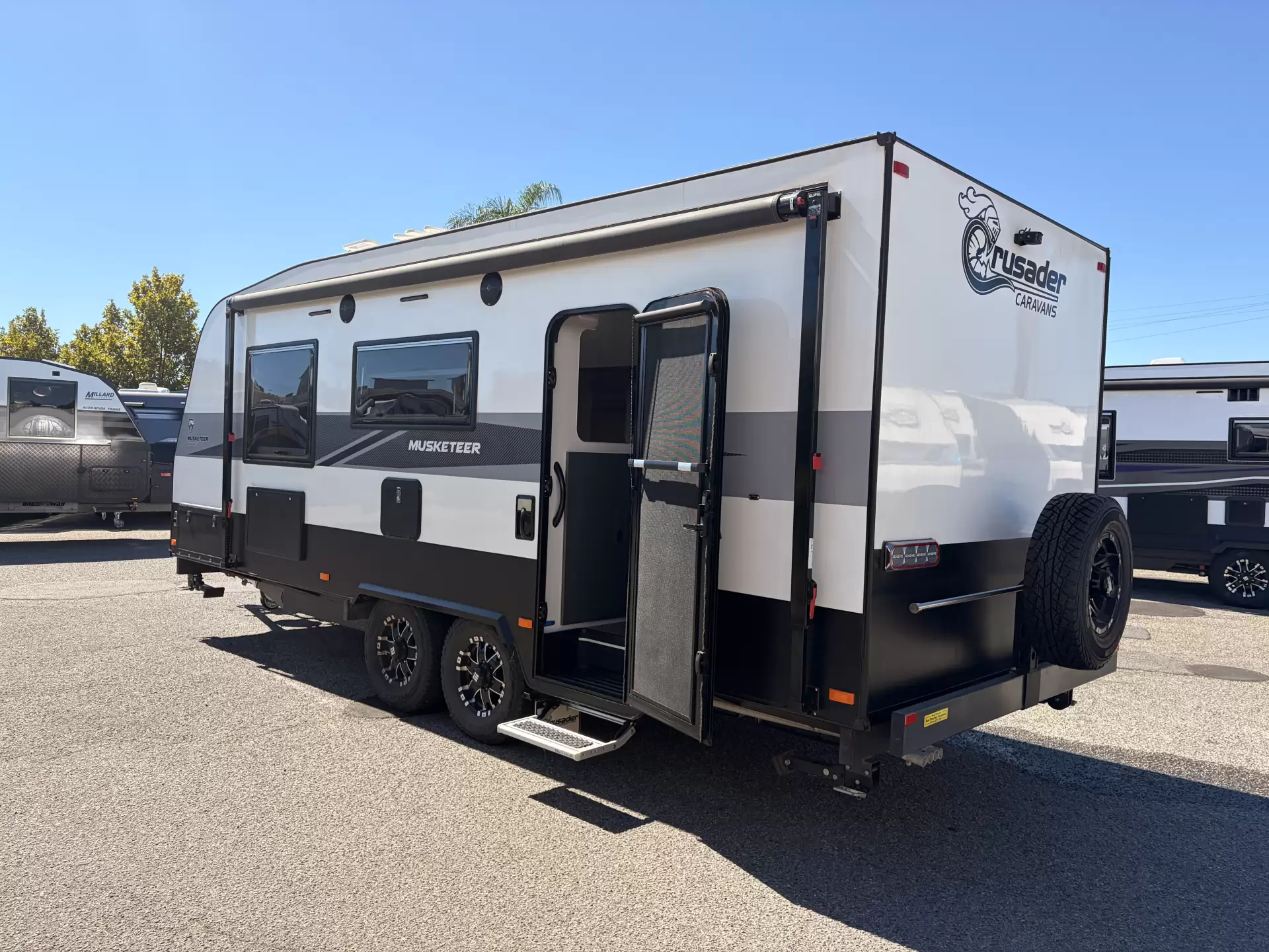 Exterior Slider Image