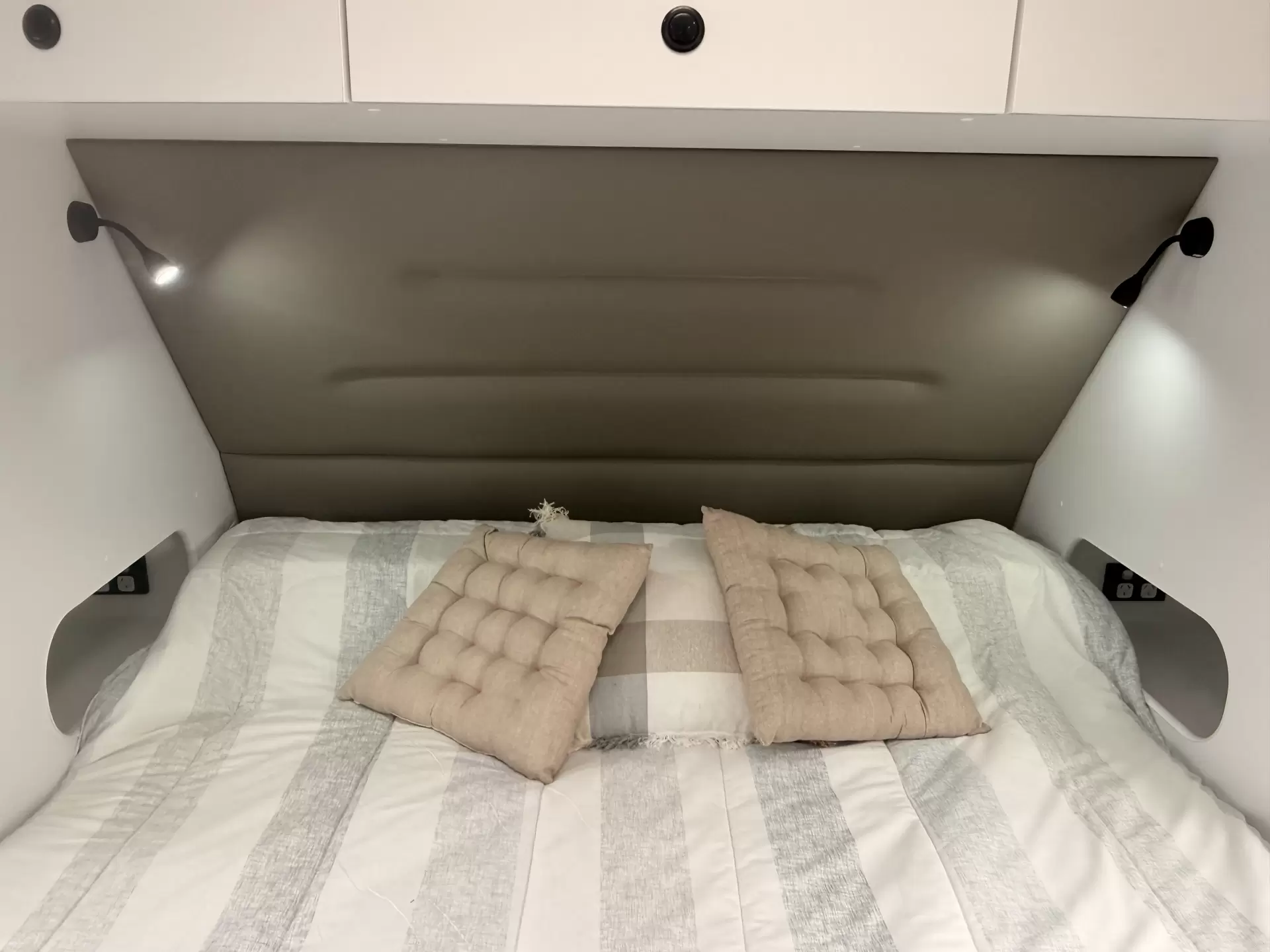 2025 Dreamhaven Tourline 15 Series Image