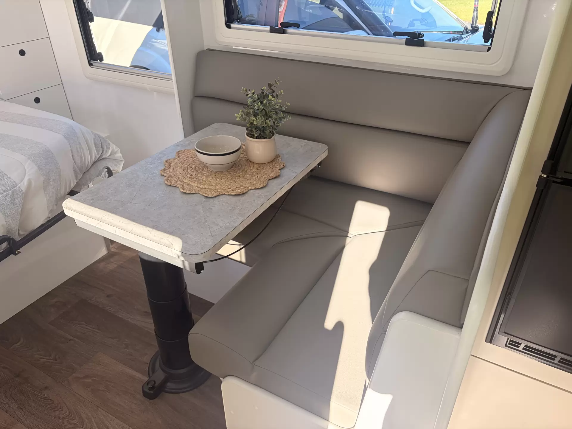 2025 Dreamhaven Tourline 15 Series Image
