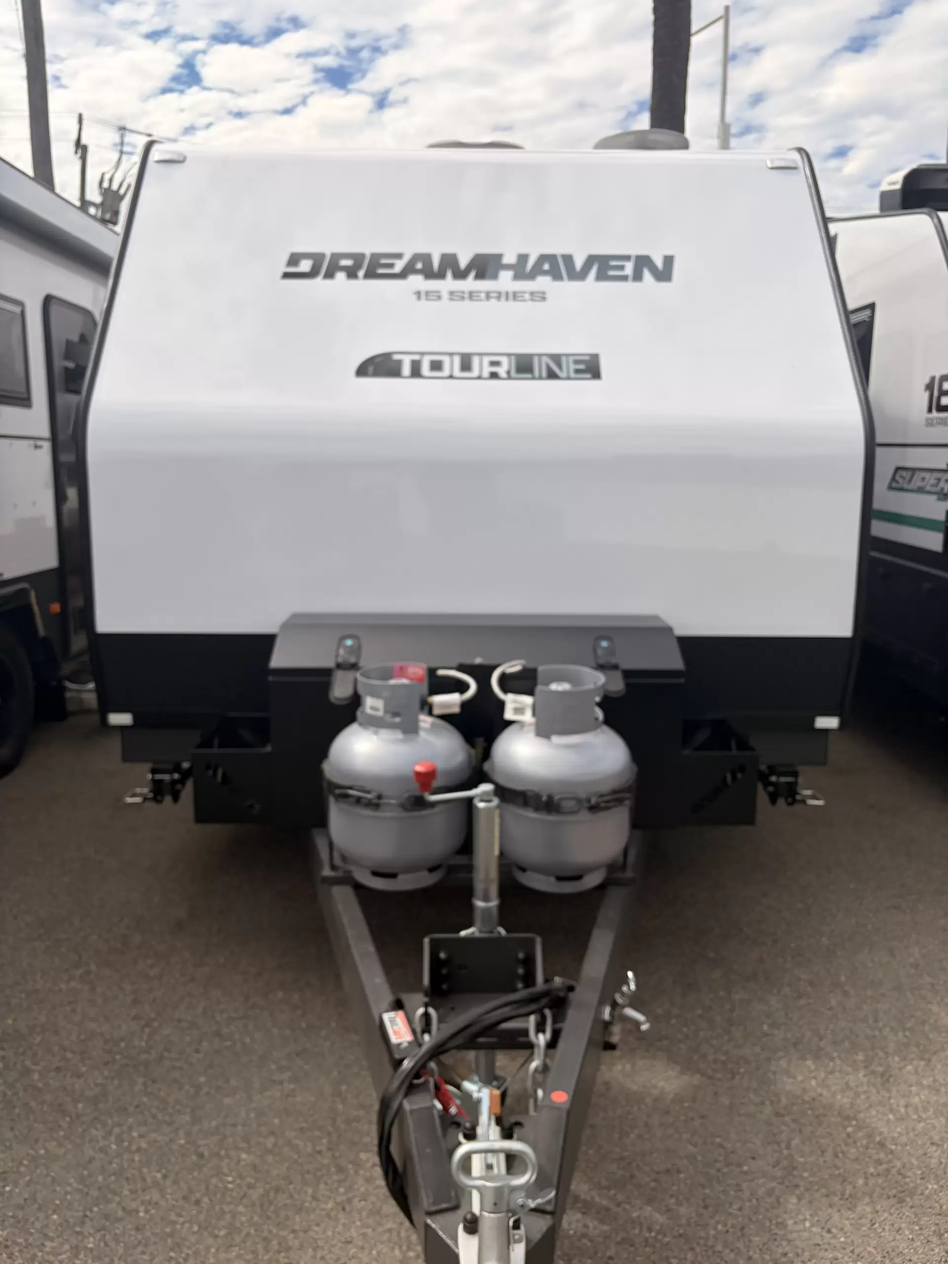 2026 Dreamhaven 15 Series Tourline Image