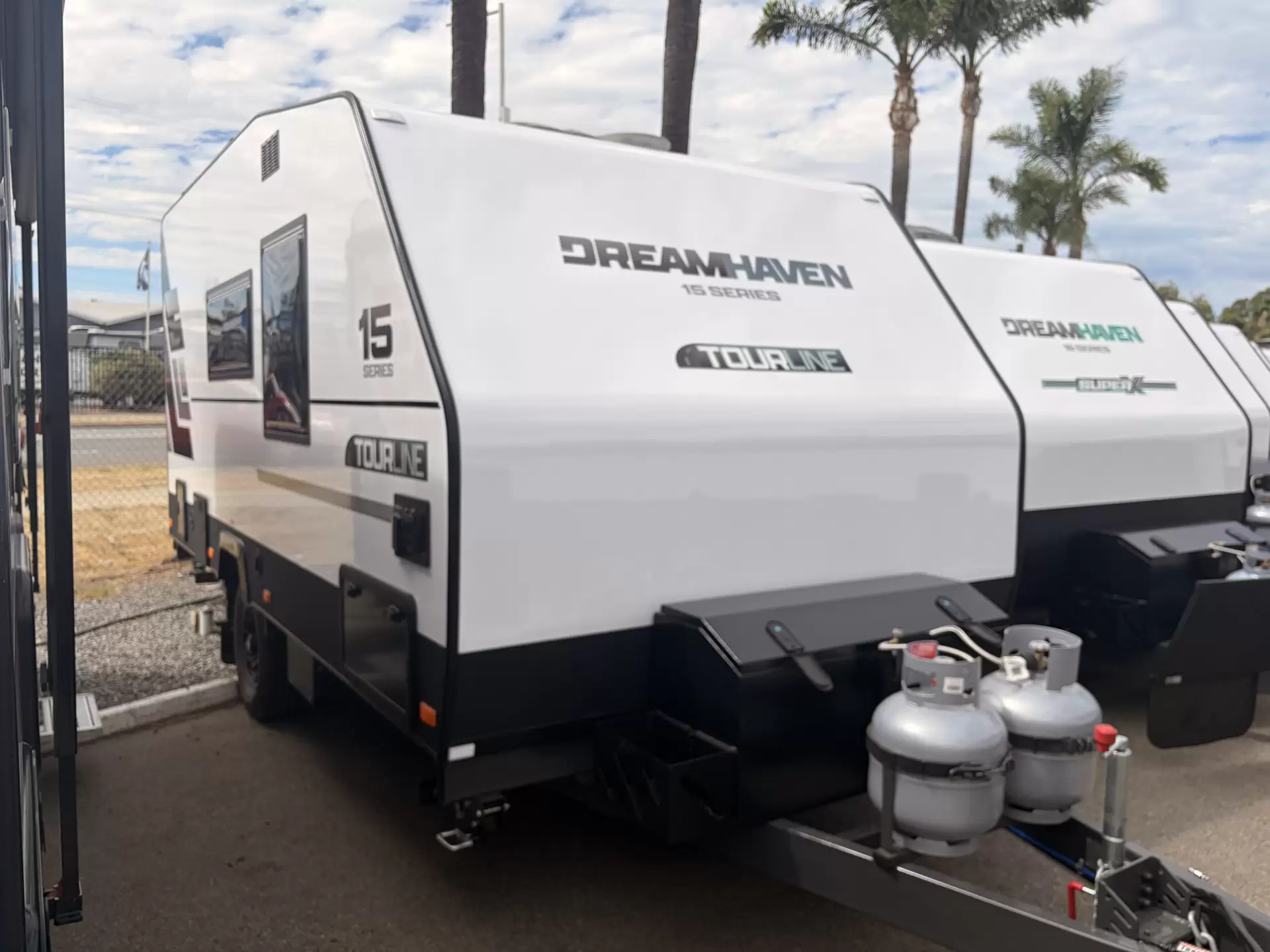 2026 Dreamhaven 15 Series Tourline Image