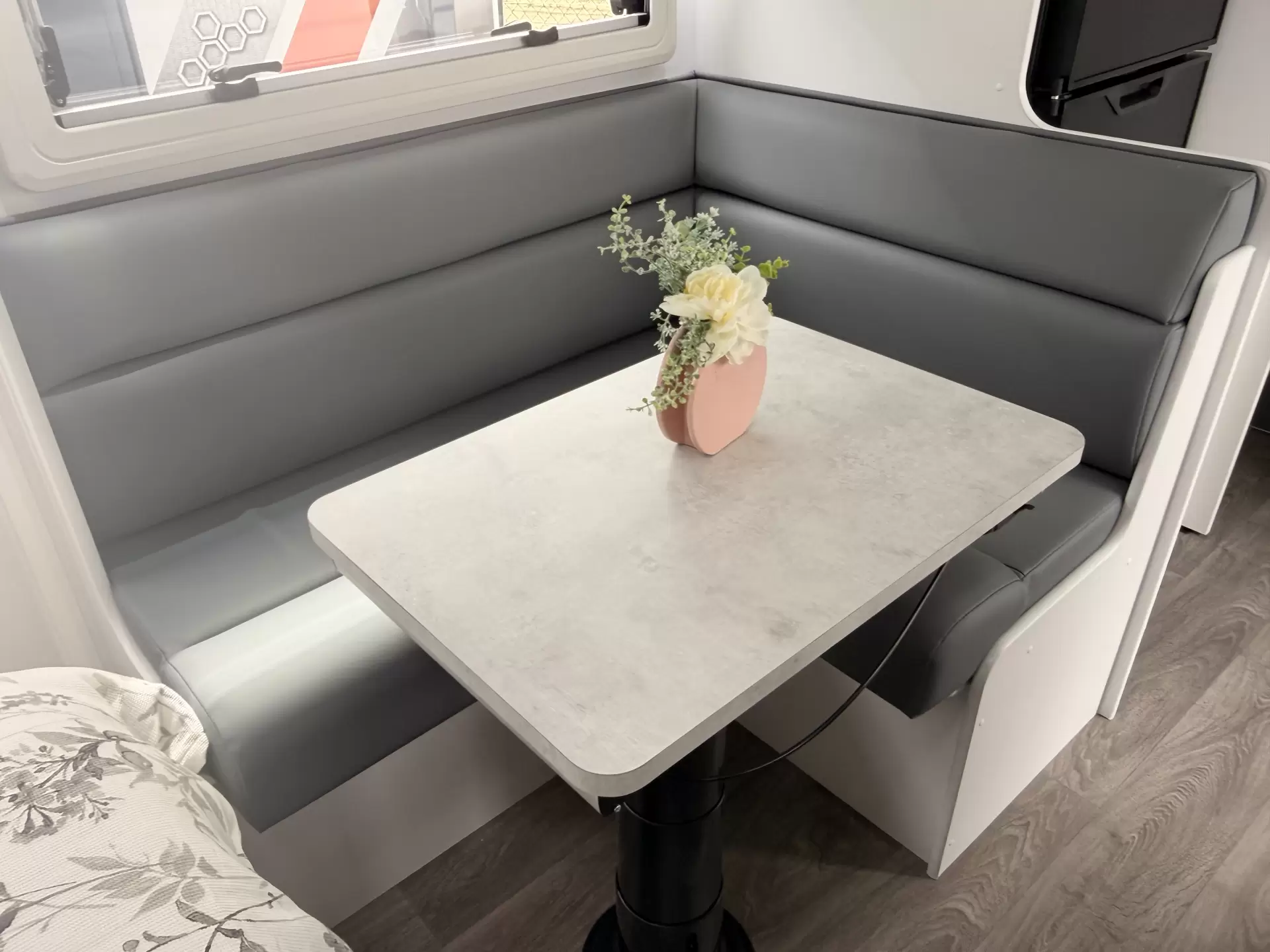 2026 Dreamhaven 15 Series Tourline Image