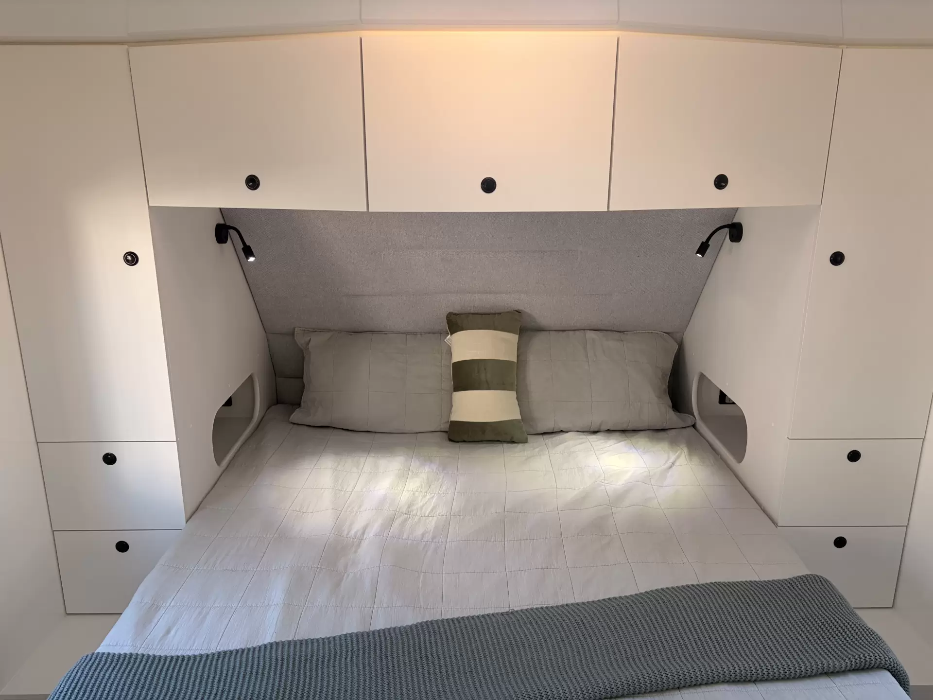 2026 Dreamhaven Tourline 18 Series Image