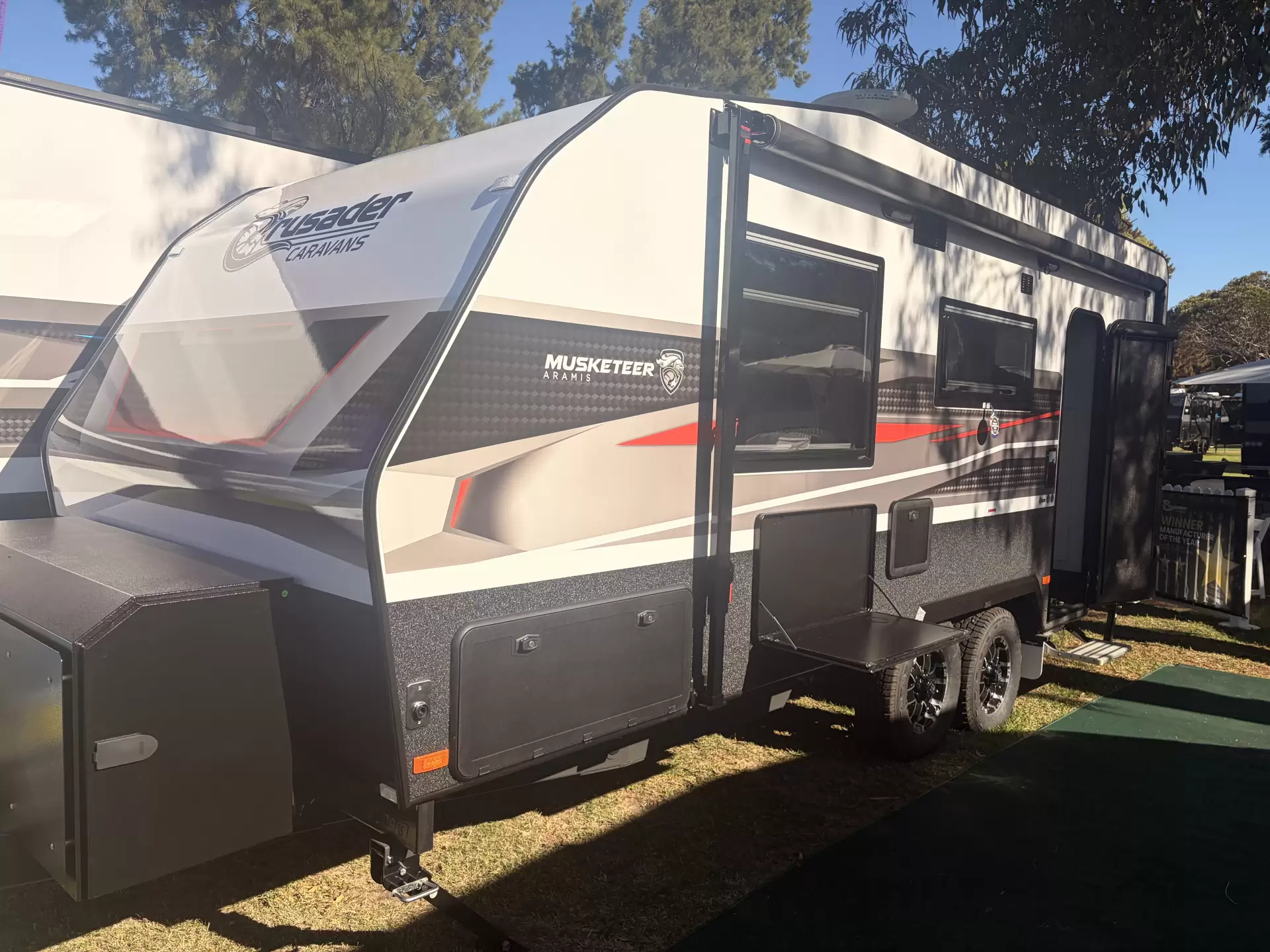 Exterior Slider Image