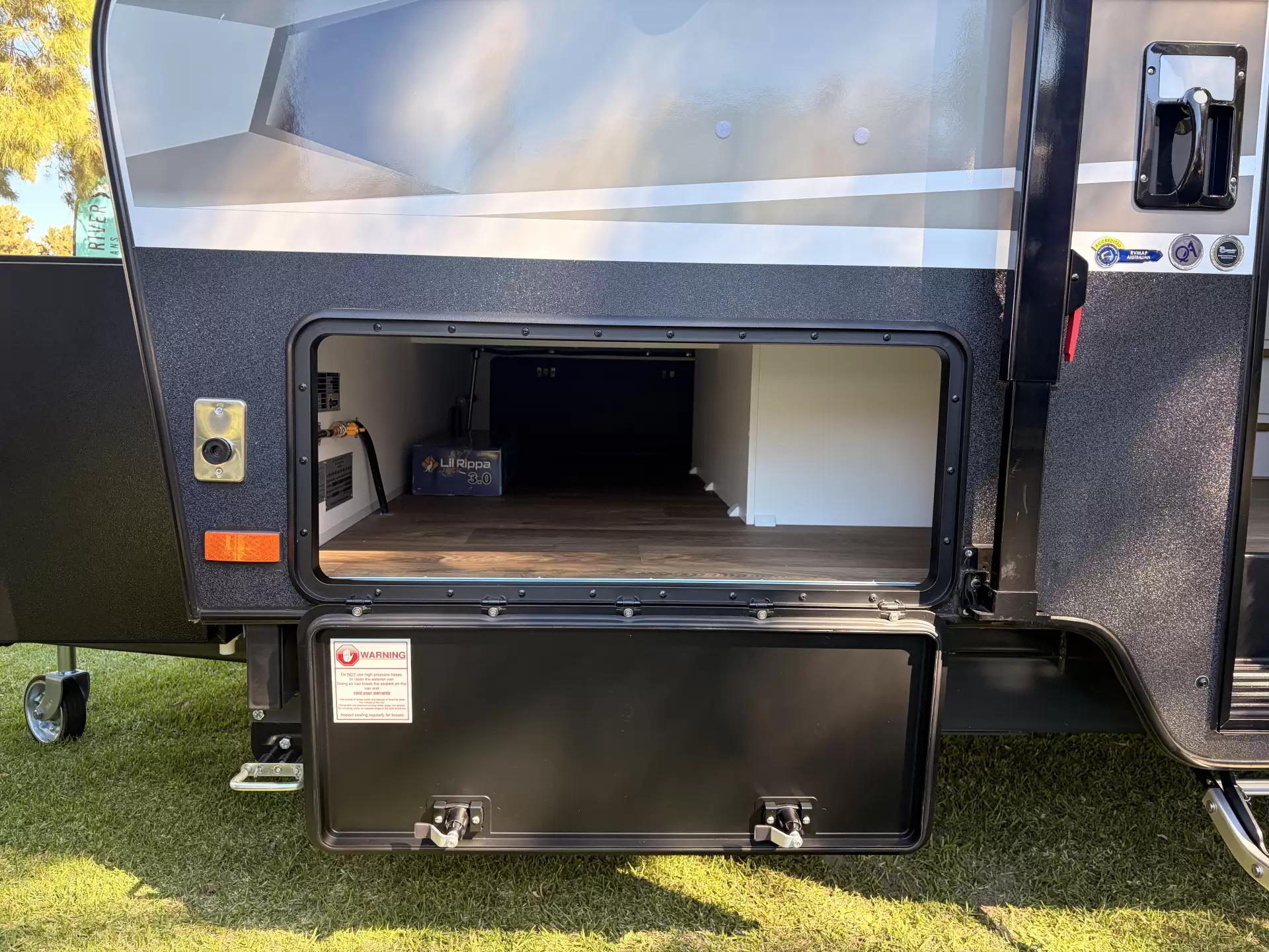 Exterior Slider Image