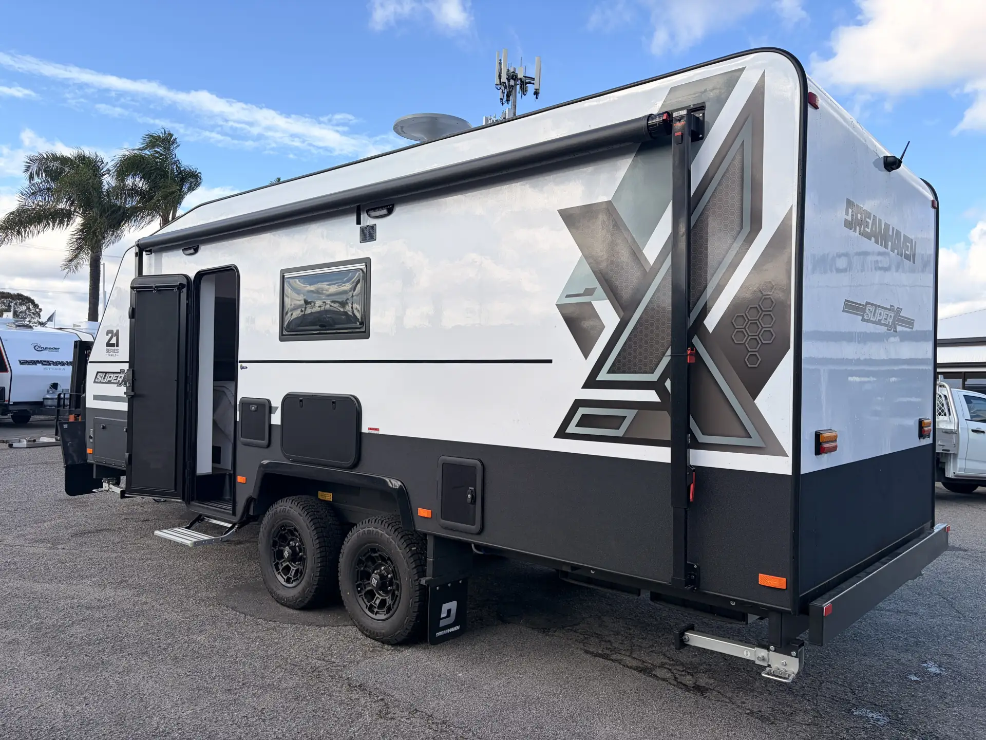 2026 Dreamhaven SuperX 21 Series Image
