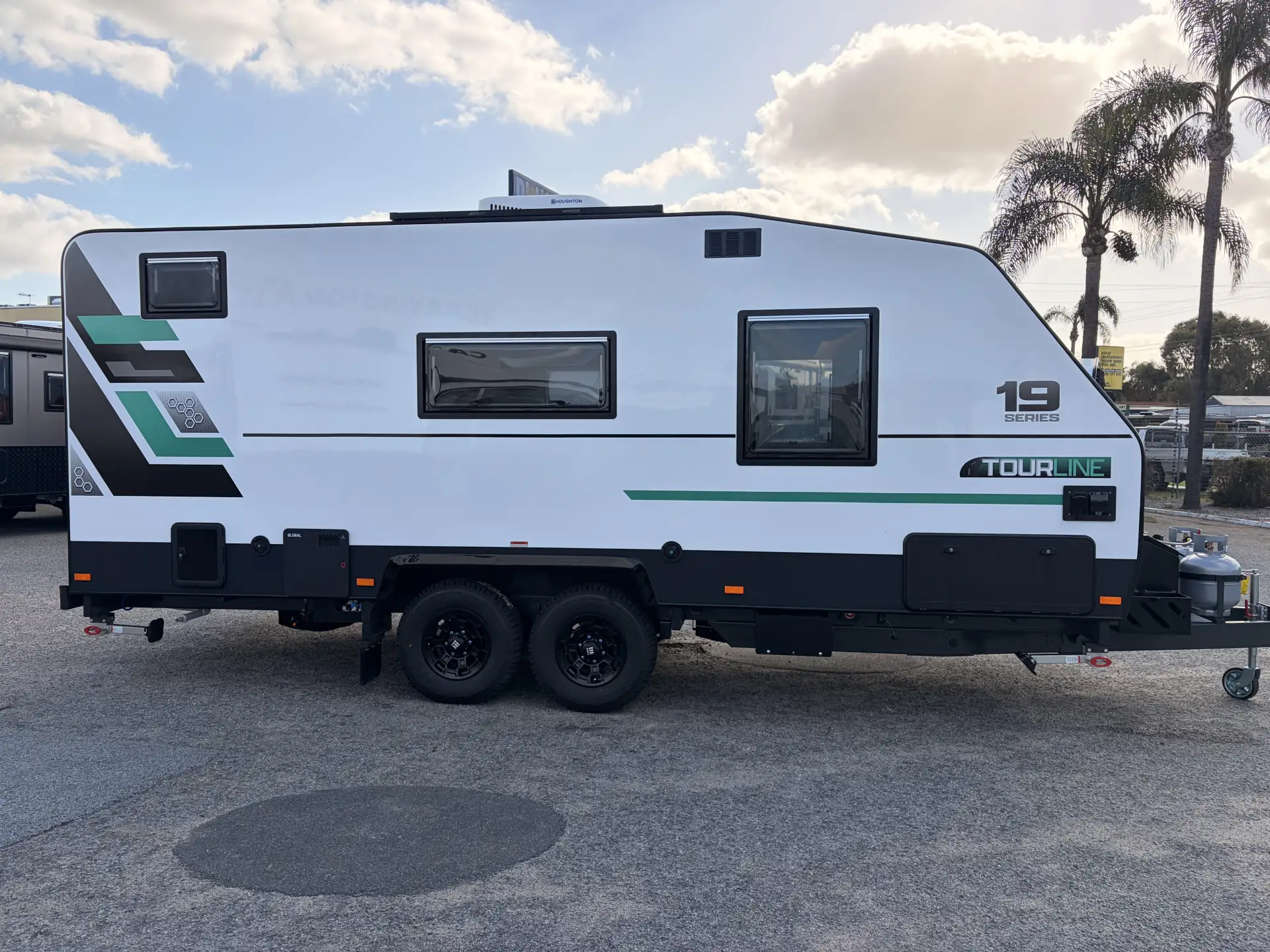Dreamhaven Tourline 19 Series Image