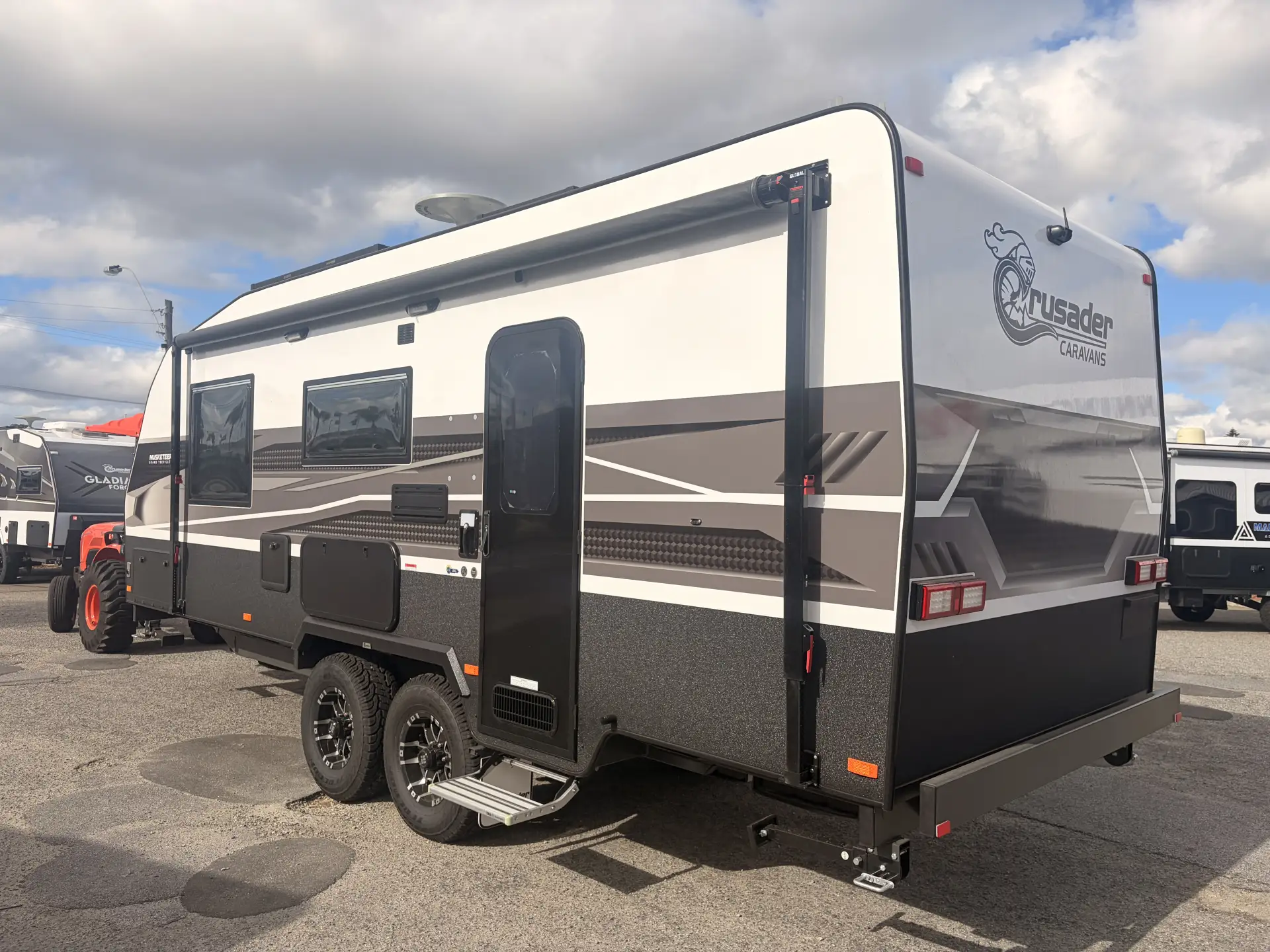 Exterior Slider Image