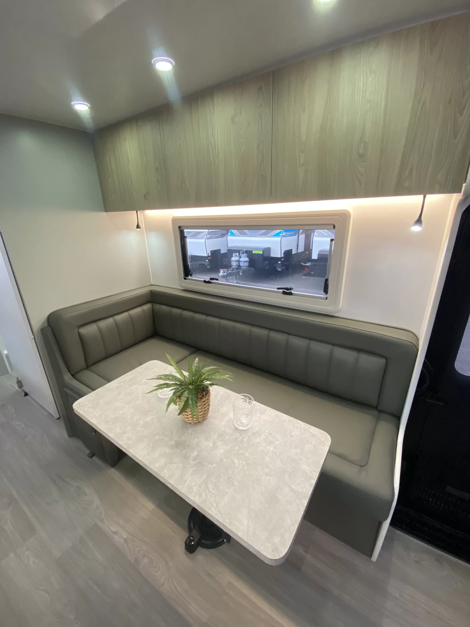 Musketeer Palace MY25