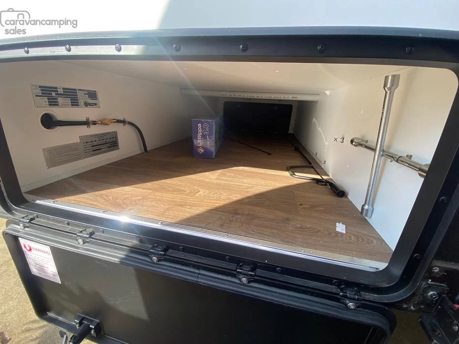 Musketeer Treville MY25