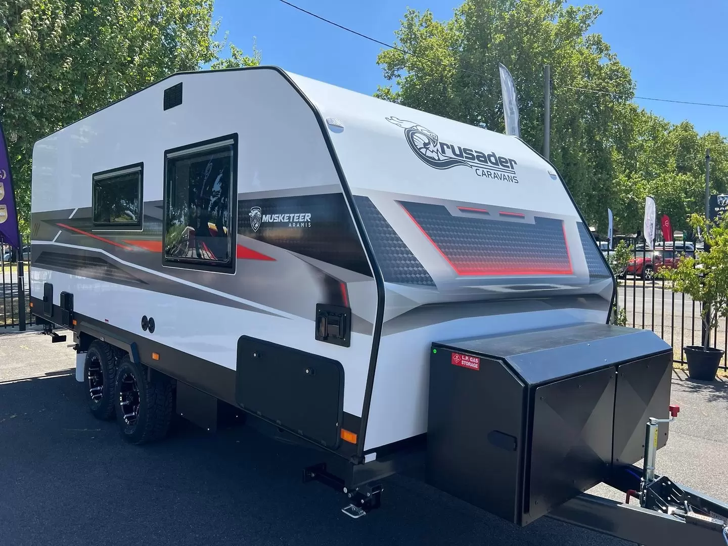 Crusader Musketeer Aramis MY25