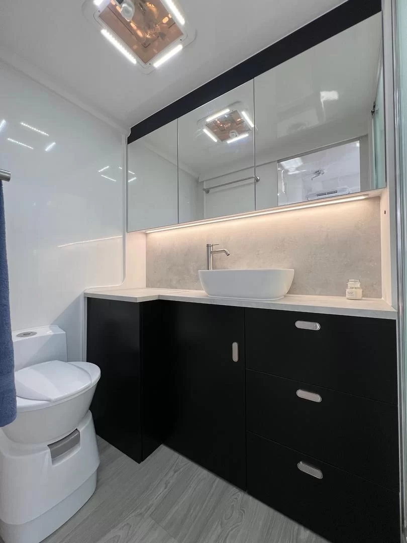 Crusader Musketeer Aramis MY25