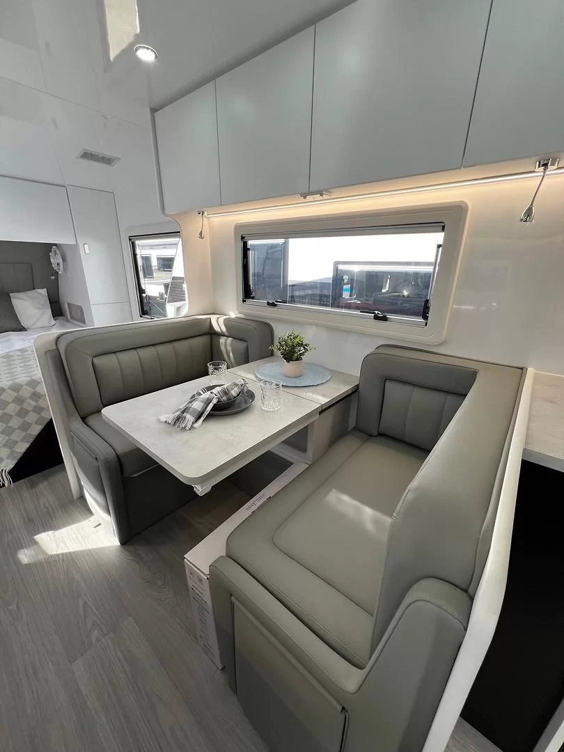 Crusader Musketeer Aramis MY25