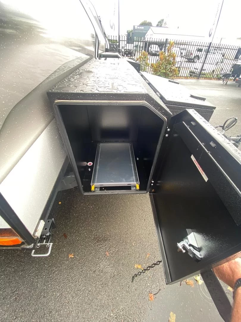 Crusader Excalibur Duke MY25