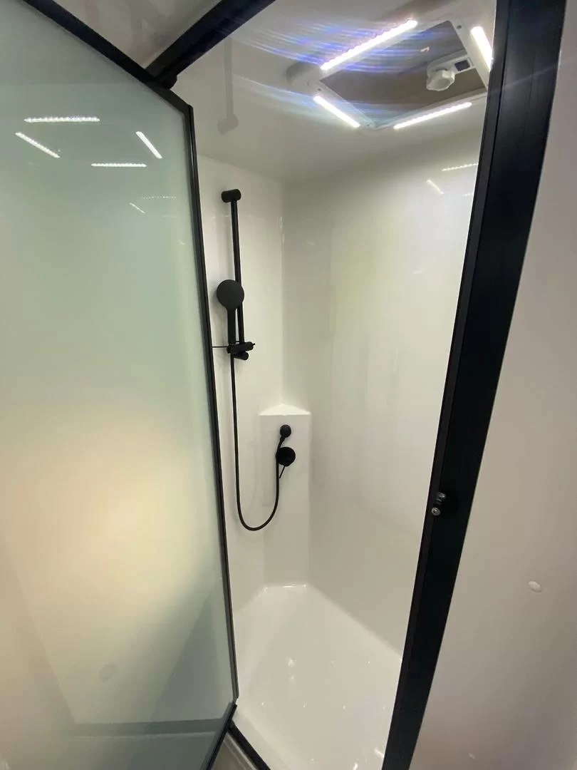 Crusader Excalibur Duke MY25