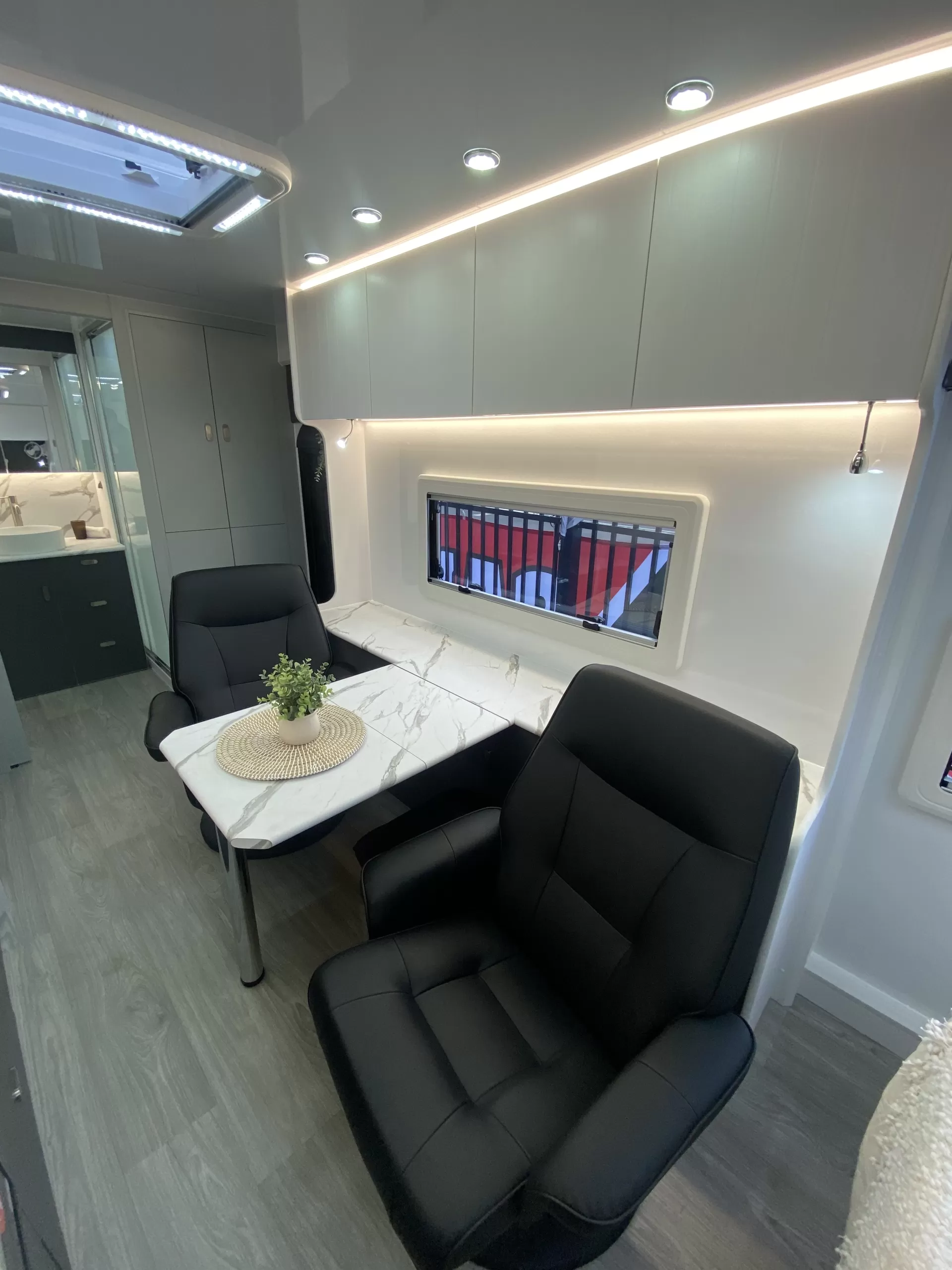 Crusader Excalibur Nobleman MY25