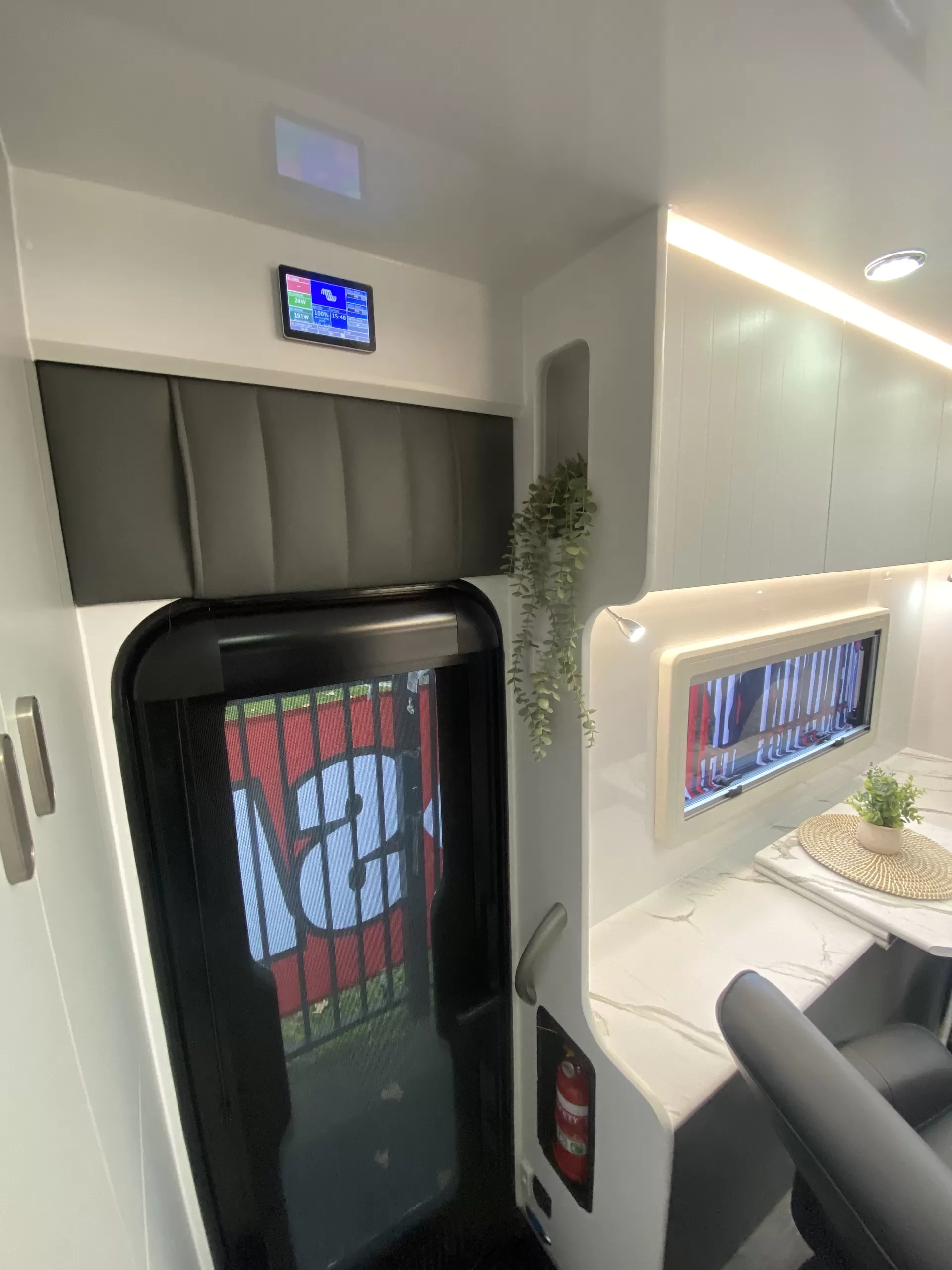 Crusader Excalibur Nobleman MY25