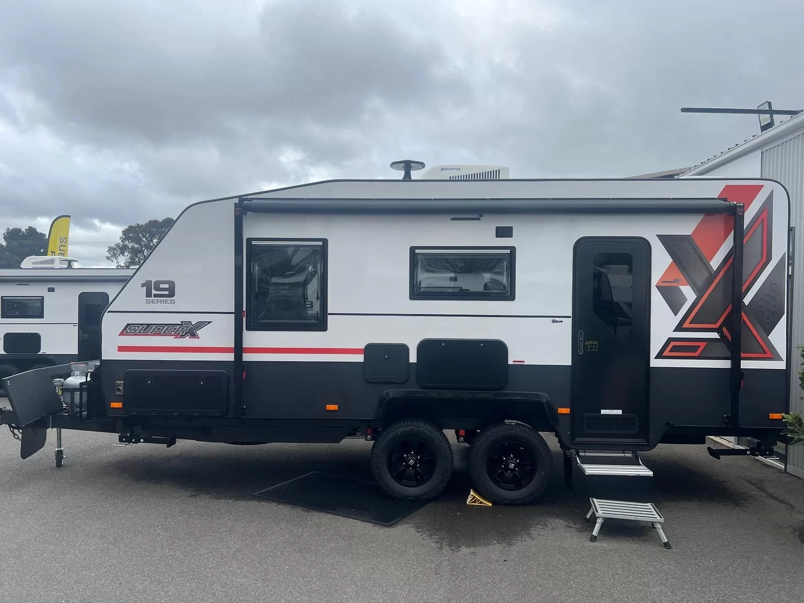 Available to order Dreamhaven 19 Series Super X