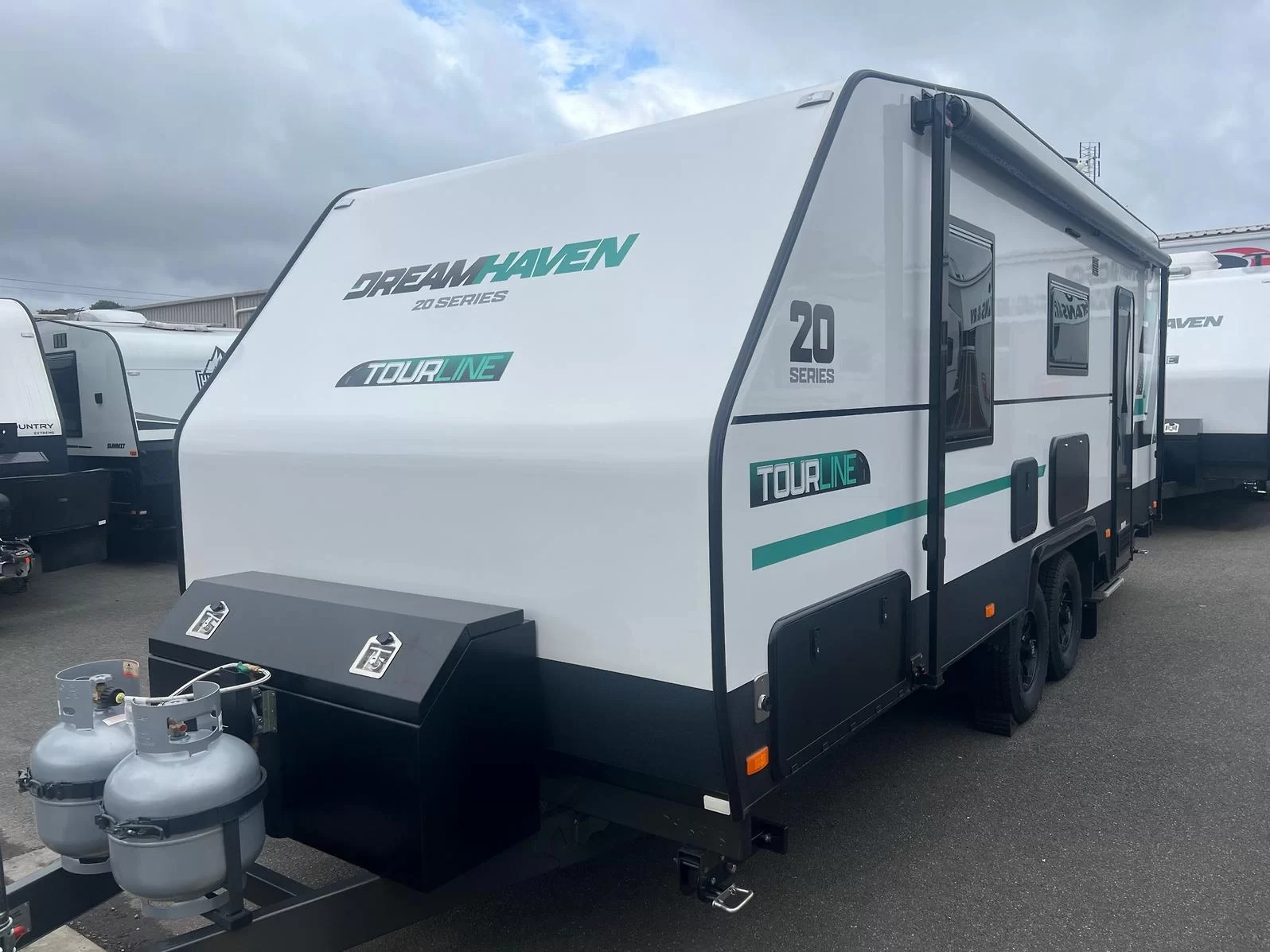 Dreamhaven 20 Series Tourline Full COmposite