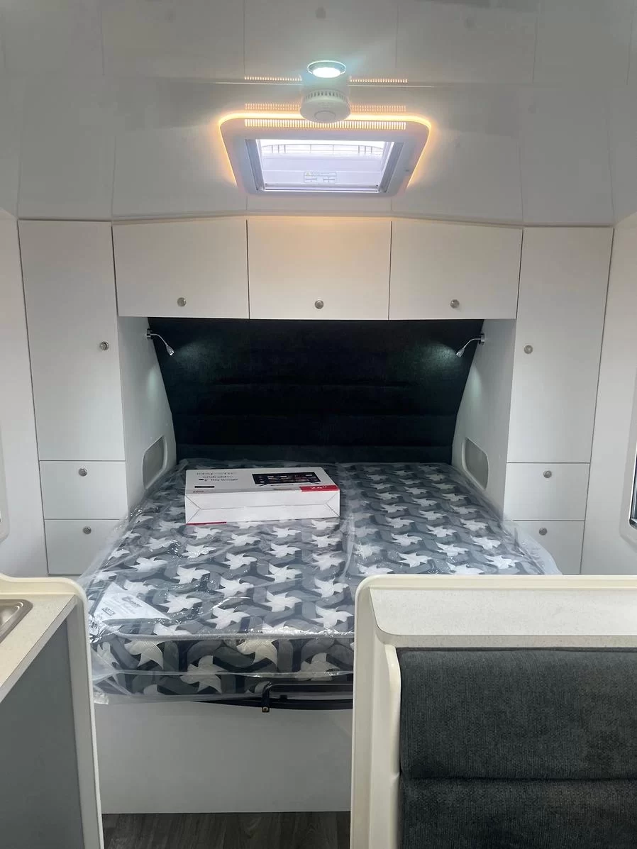 Dreamhaven 20 Series Tourline Full COmposite