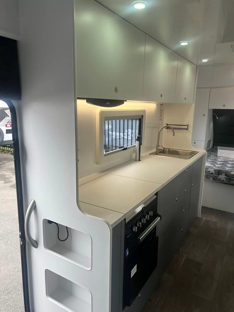 Dreamhaven 20 Series Tourline Full COmposite