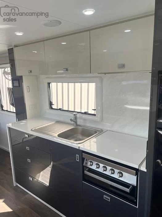 Coromal Pioneer XC 612