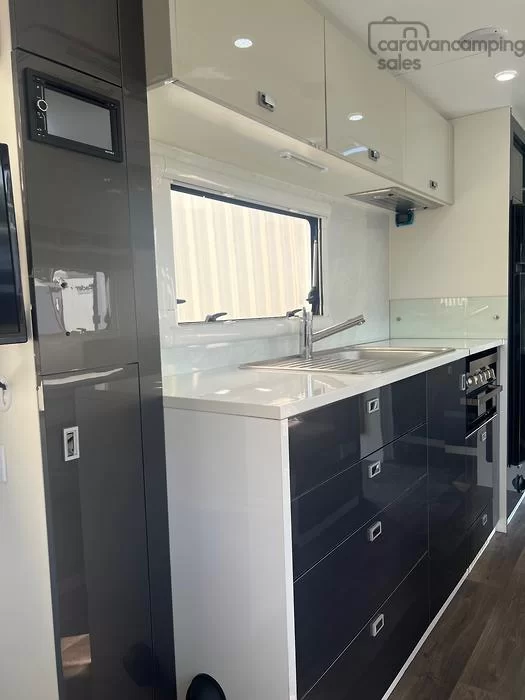 Coromal Pioneer XC 612