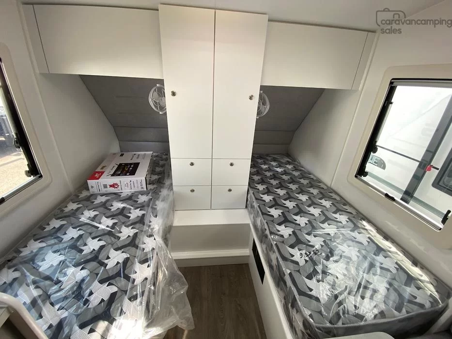 15 Series Tourline Caravan